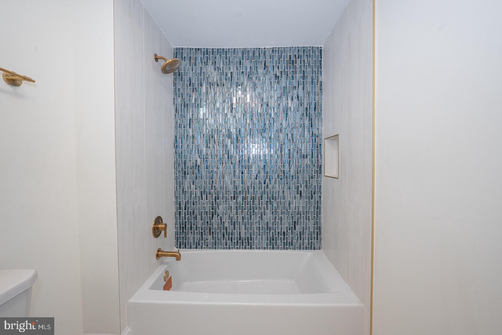 BRYN MAWR - Residential Lease