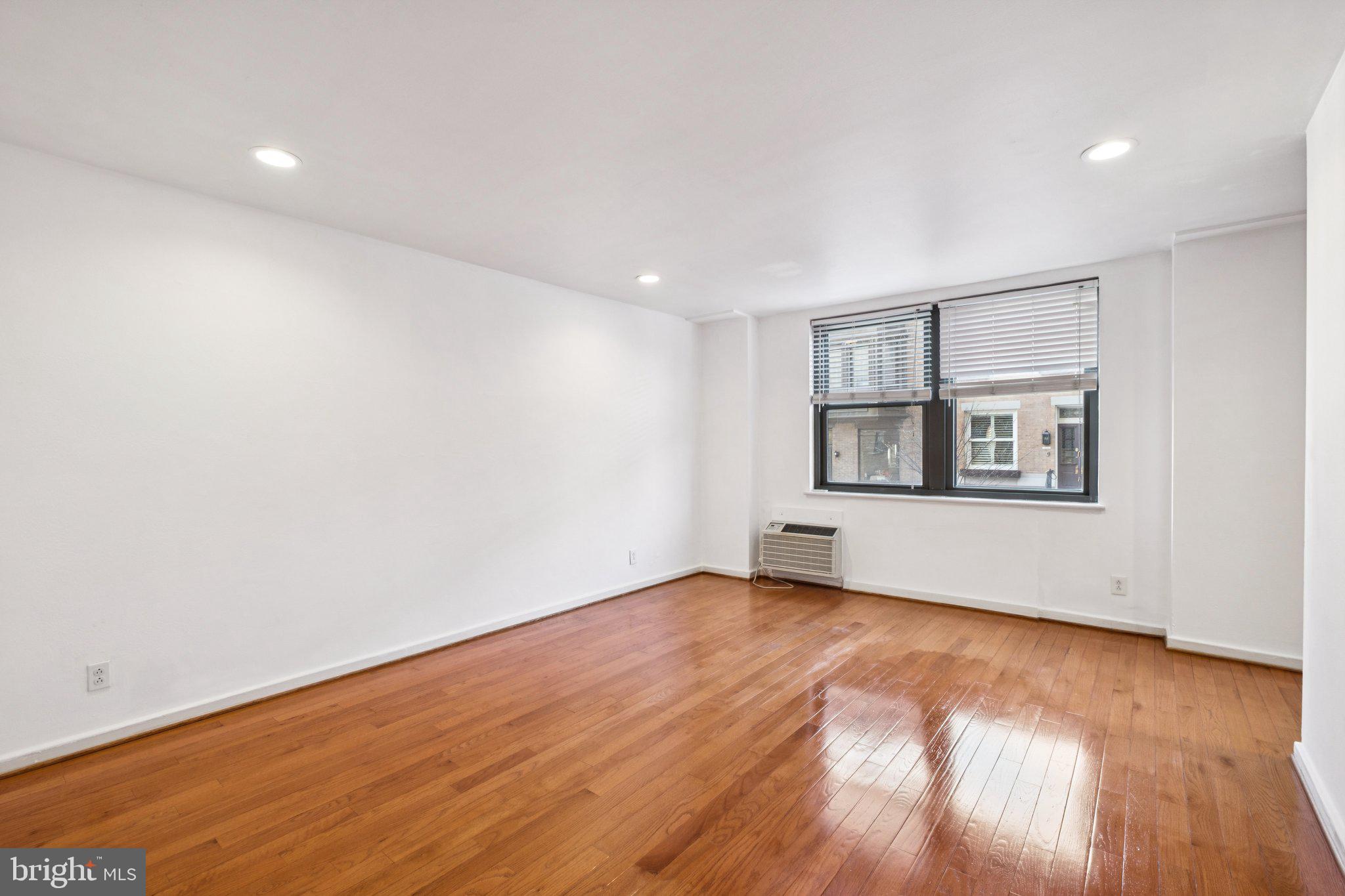 ART MUSEUM AREA - Residential