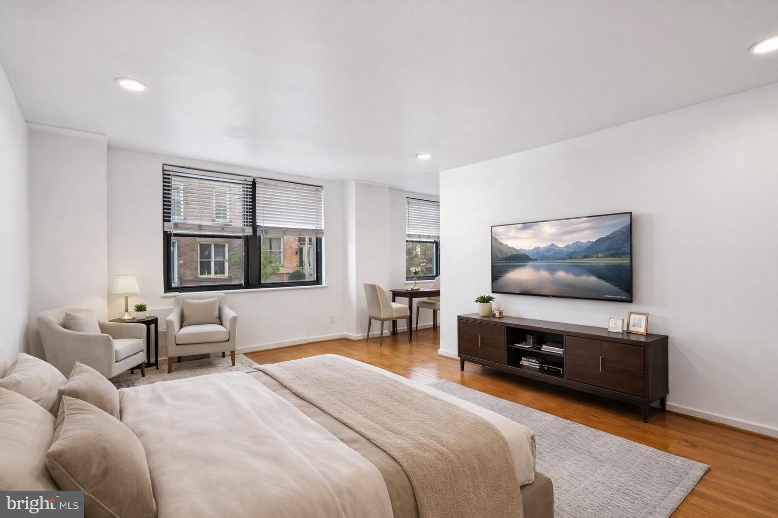 ART MUSEUM AREA - Residential