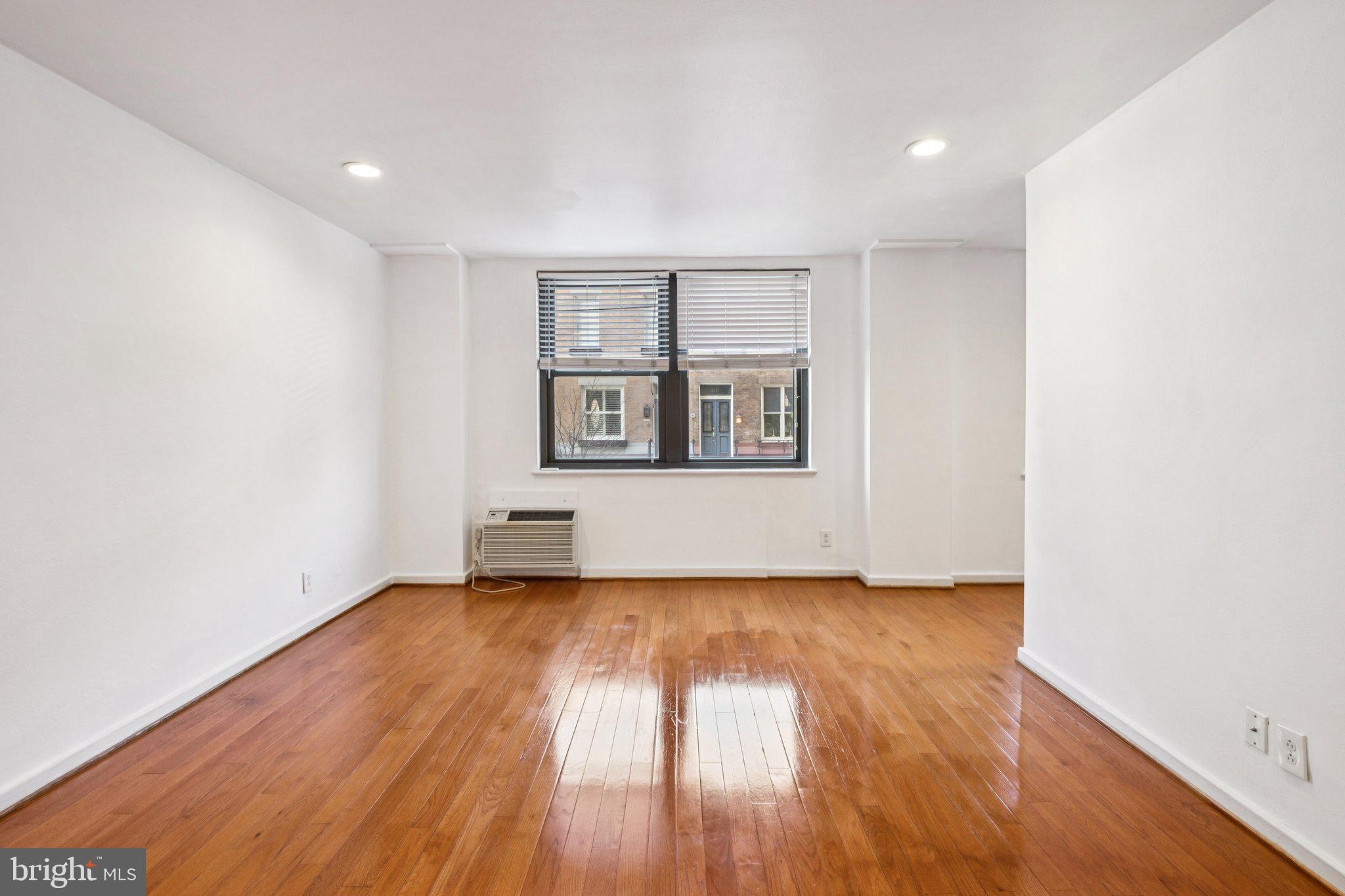 ART MUSEUM AREA - Residential