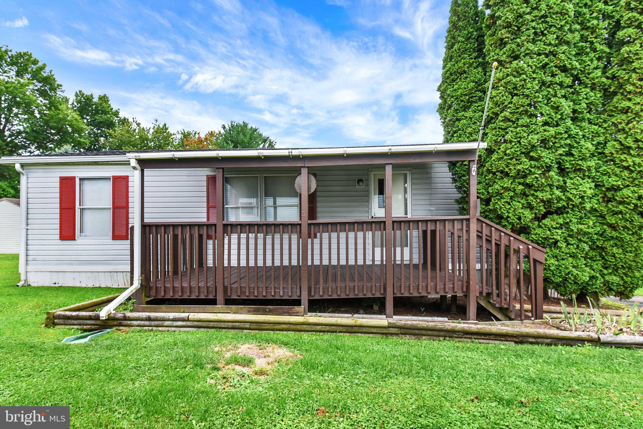 16 SIDING LANE