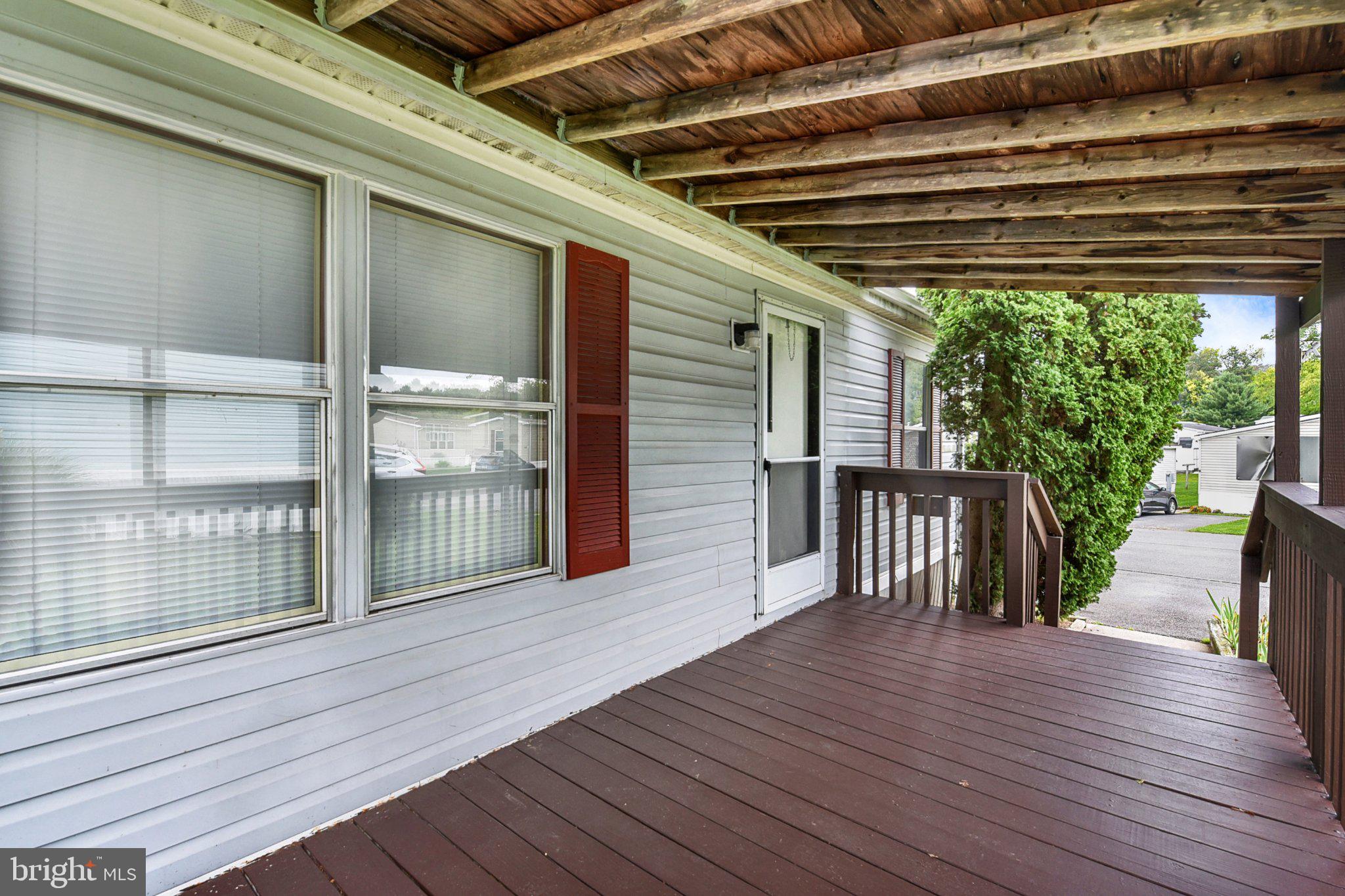 16 SIDING LANE