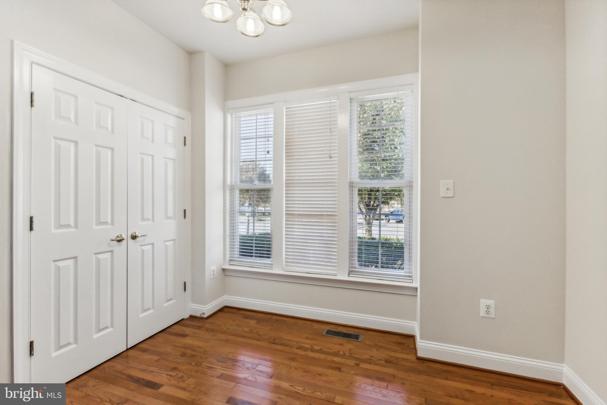 ST CHARLES HERITAGE - Residential