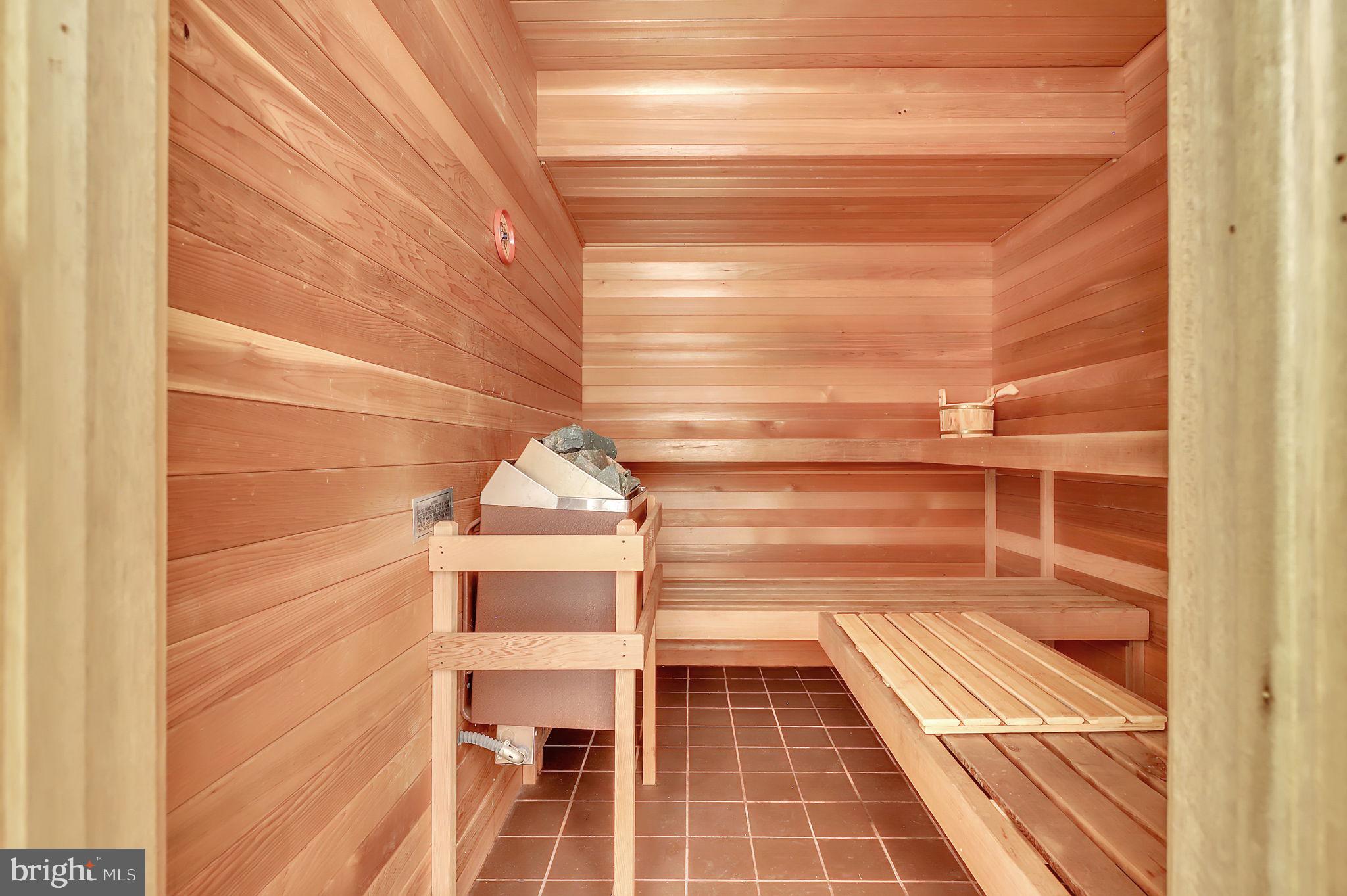 BANNOCKBURN ESTATES - Residential