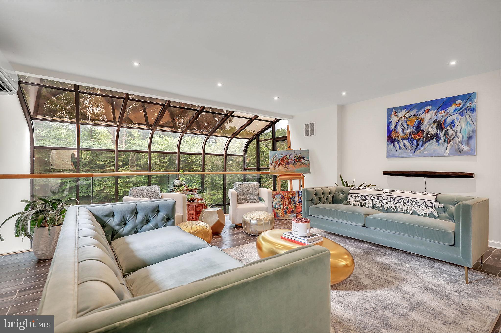 BANNOCKBURN ESTATES - Residential