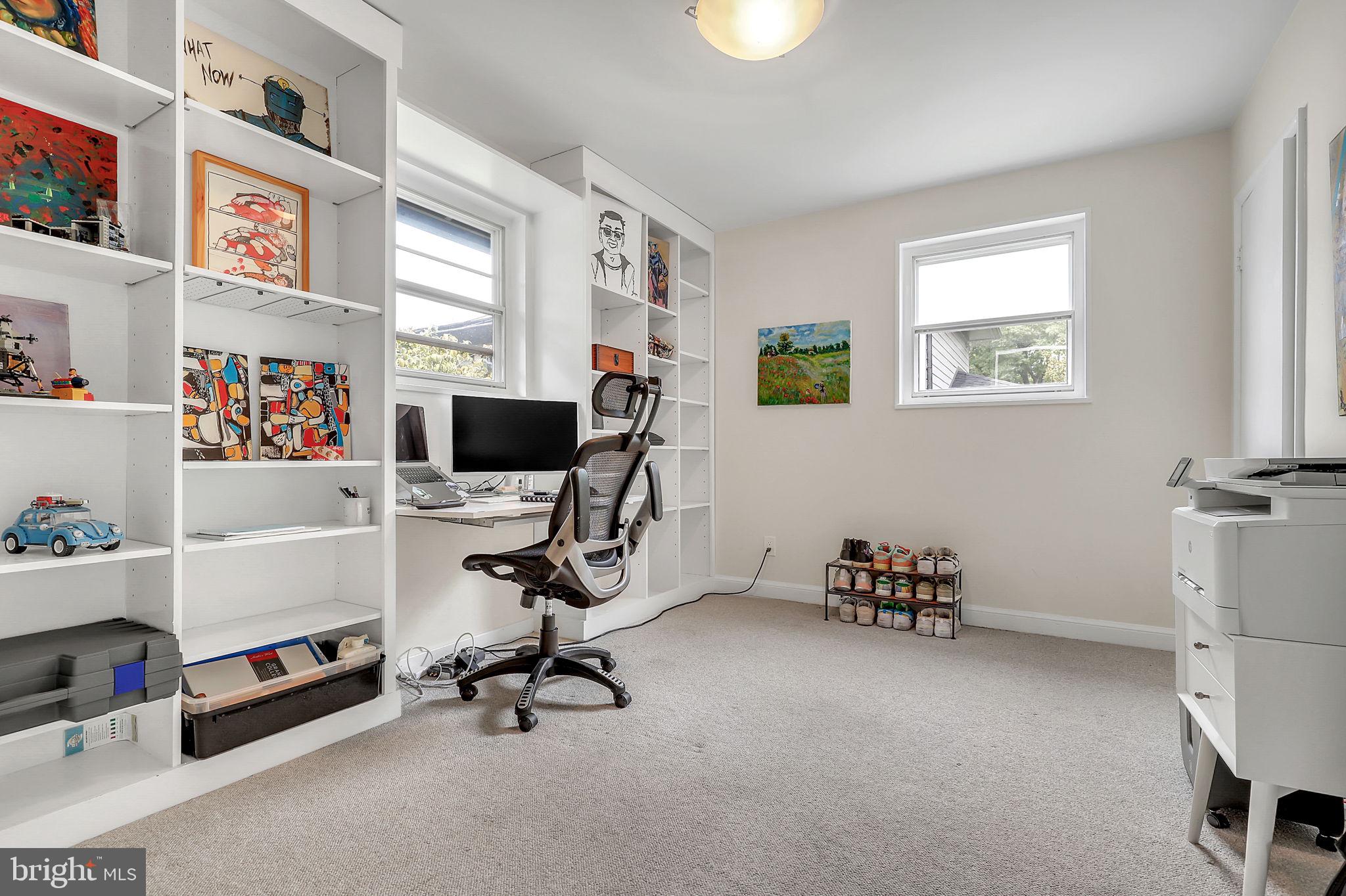 BANNOCKBURN ESTATES - Residential