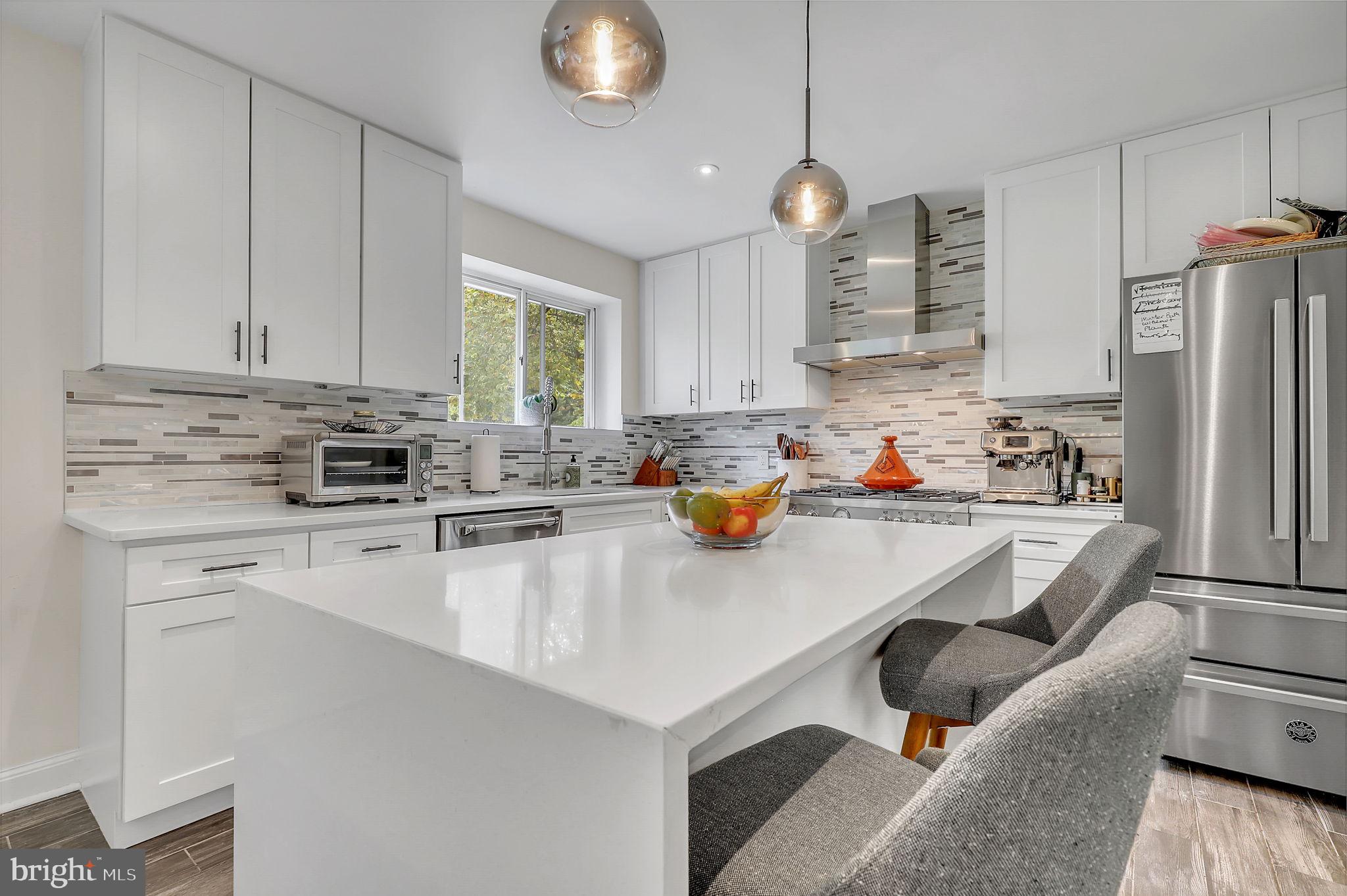 BANNOCKBURN ESTATES - Residential