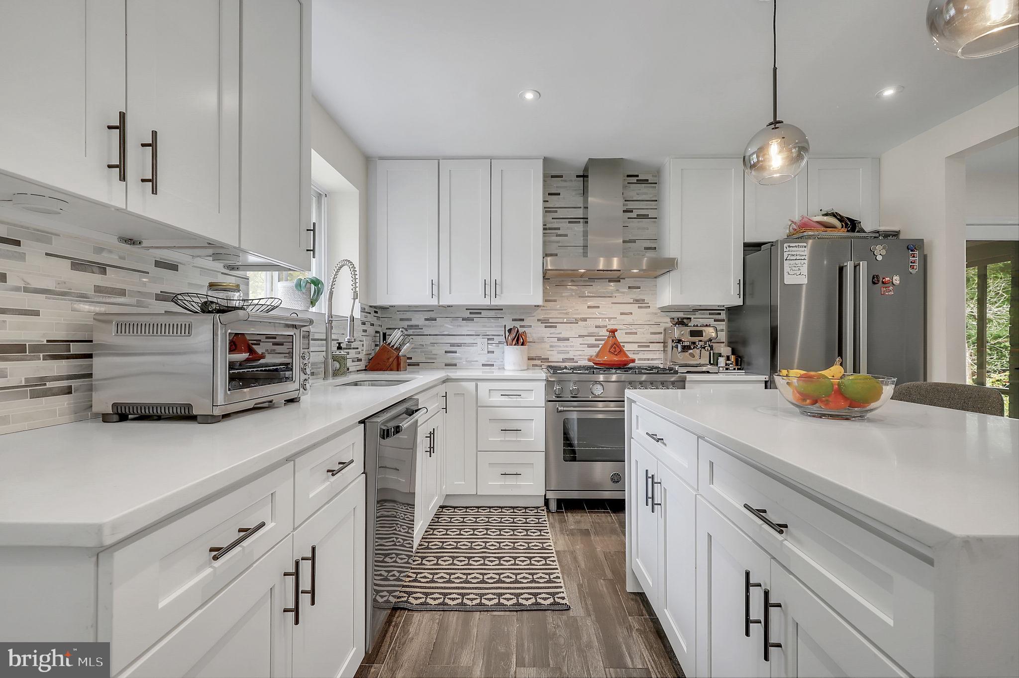 BANNOCKBURN ESTATES - Residential