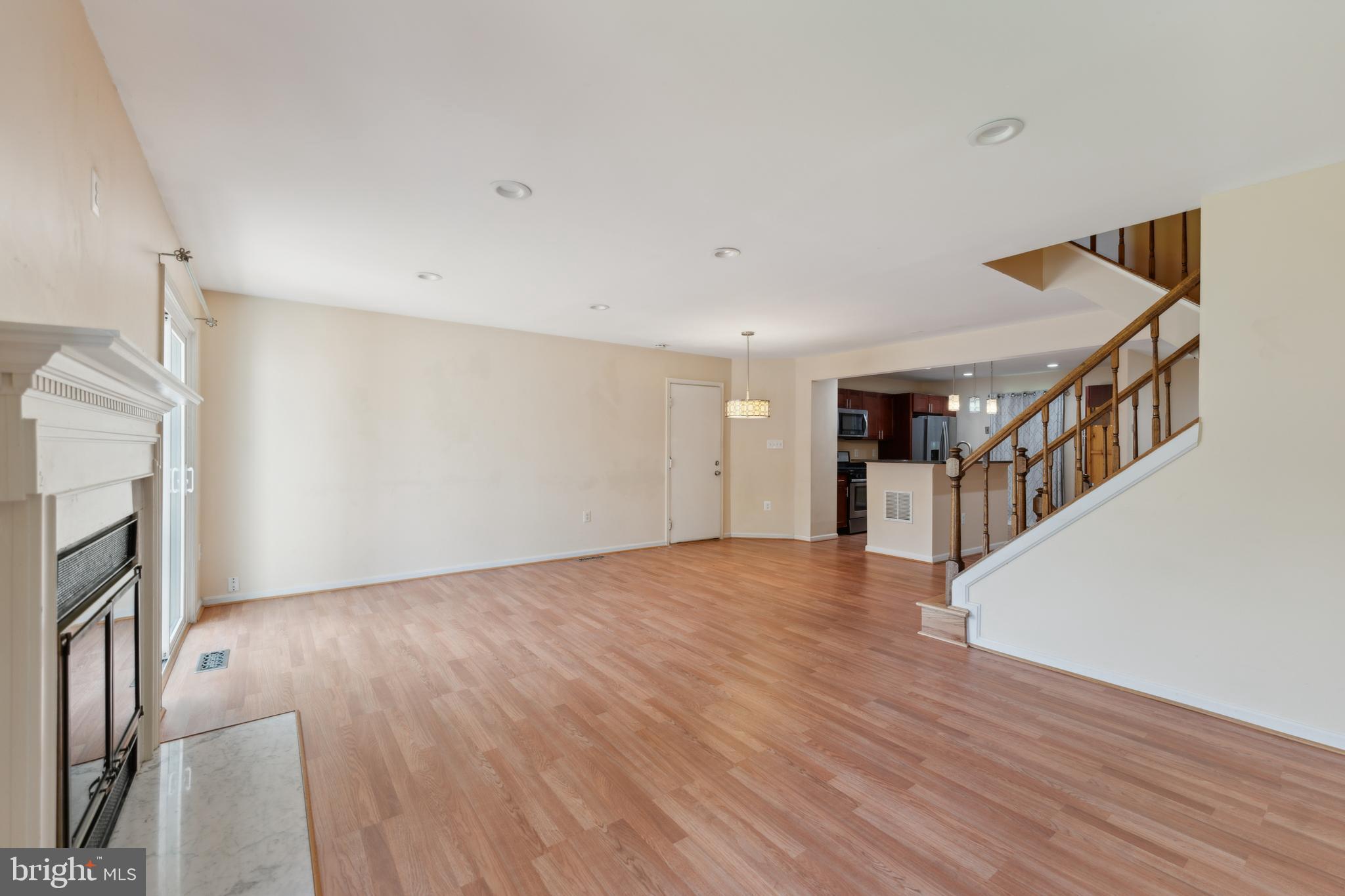 CHURCHILL TOWN SECTOR - Residential Lease