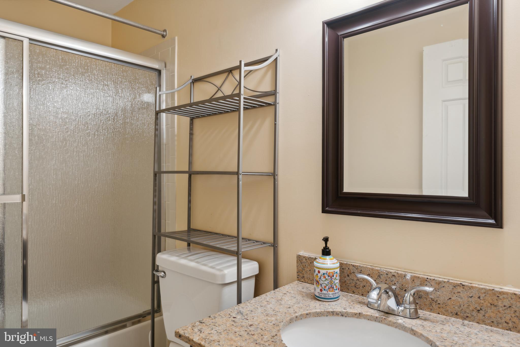 CHURCHILL TOWN SECTOR - Residential Lease