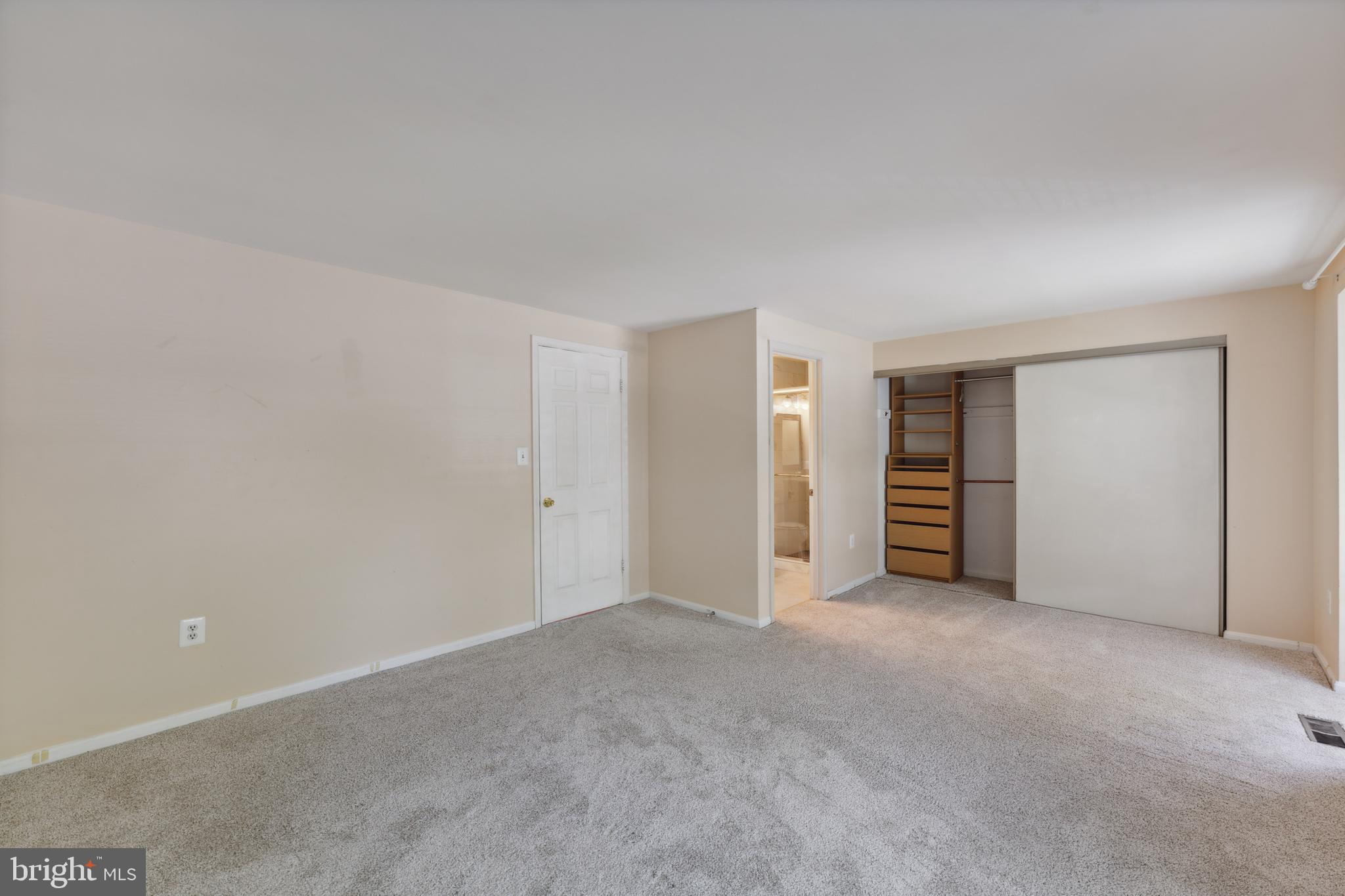 CHURCHILL TOWN SECTOR - Residential Lease