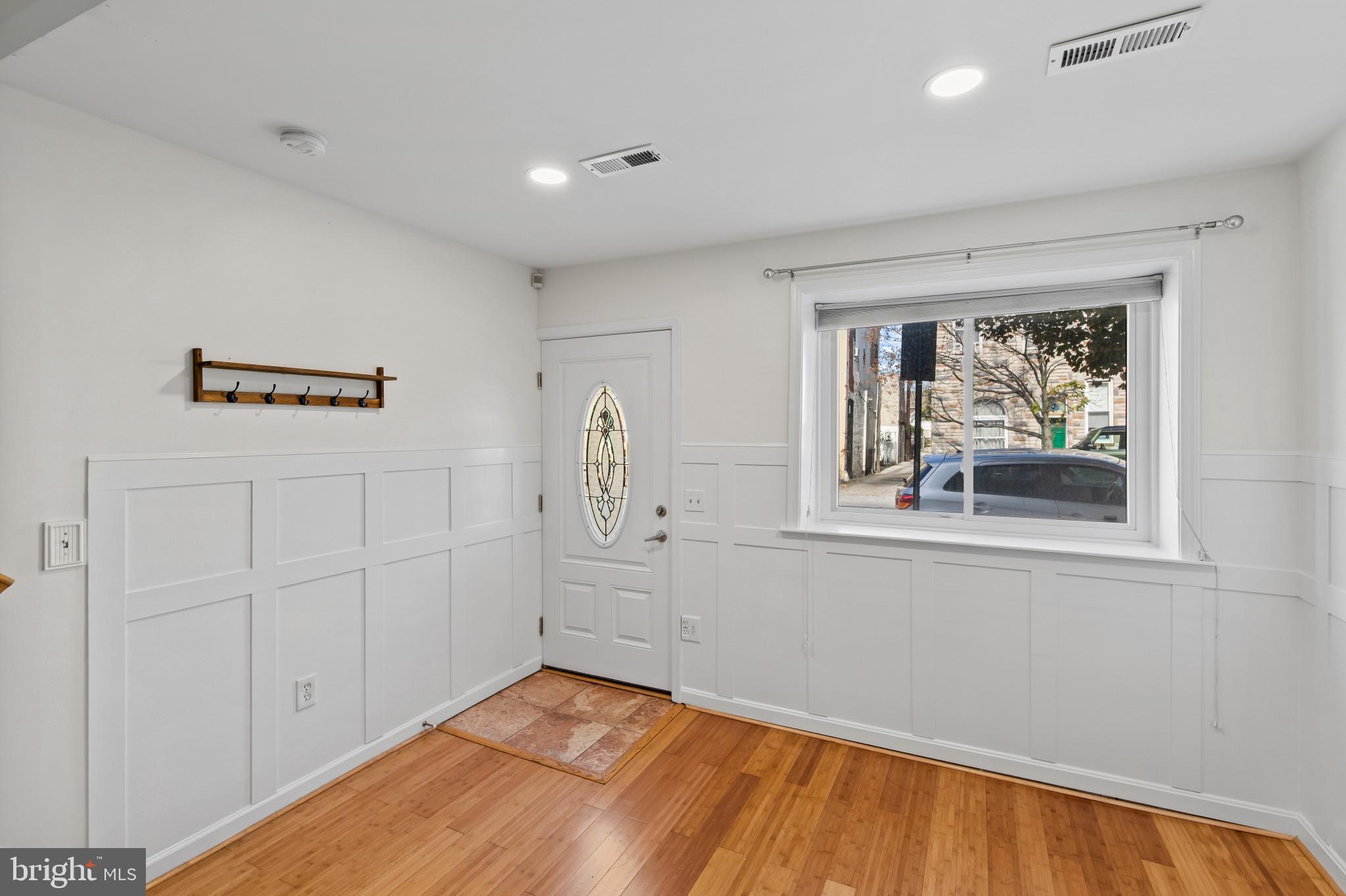 5 E FORT AVENUE