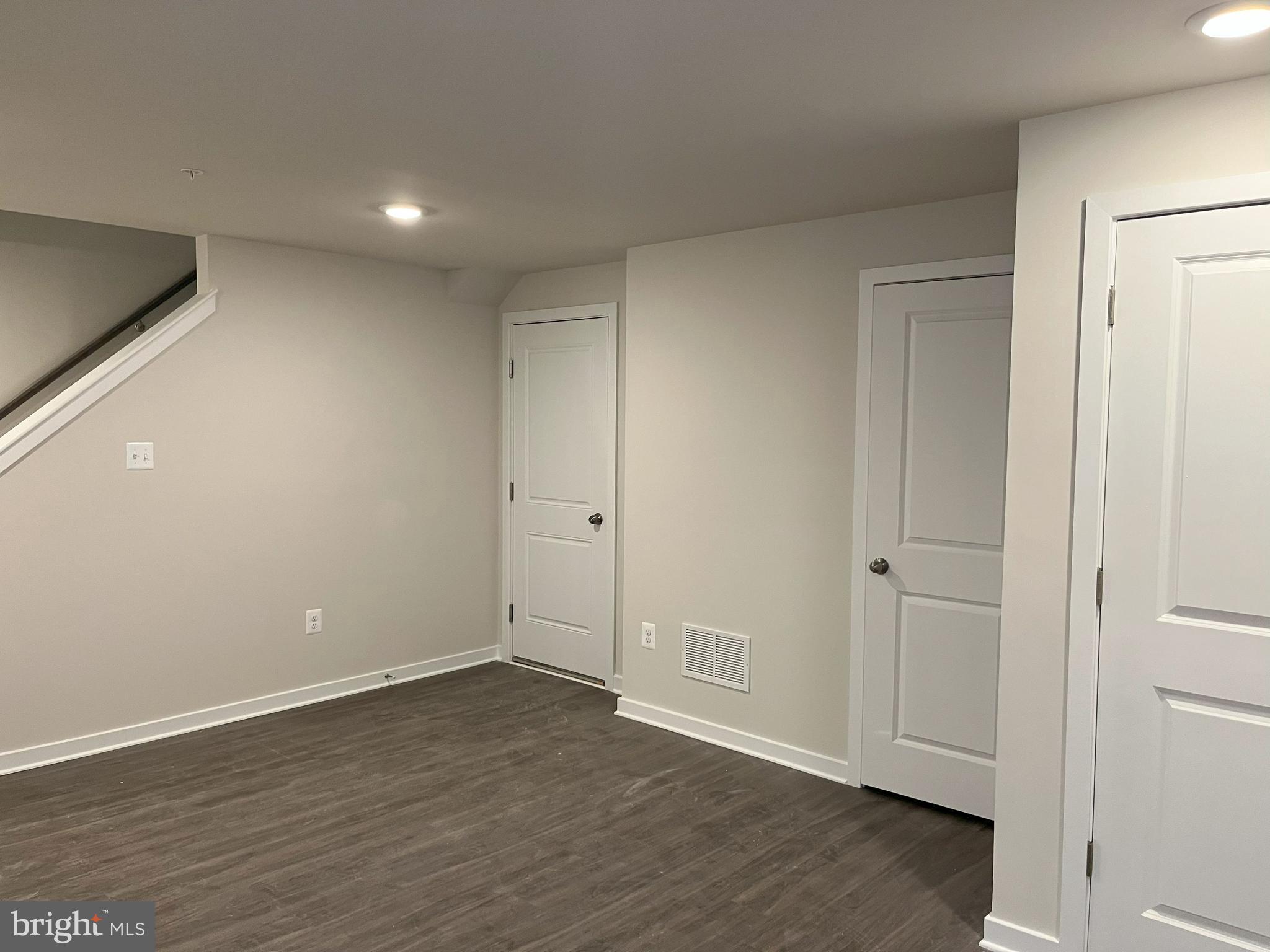 CLOVER MILL - Residential Lease