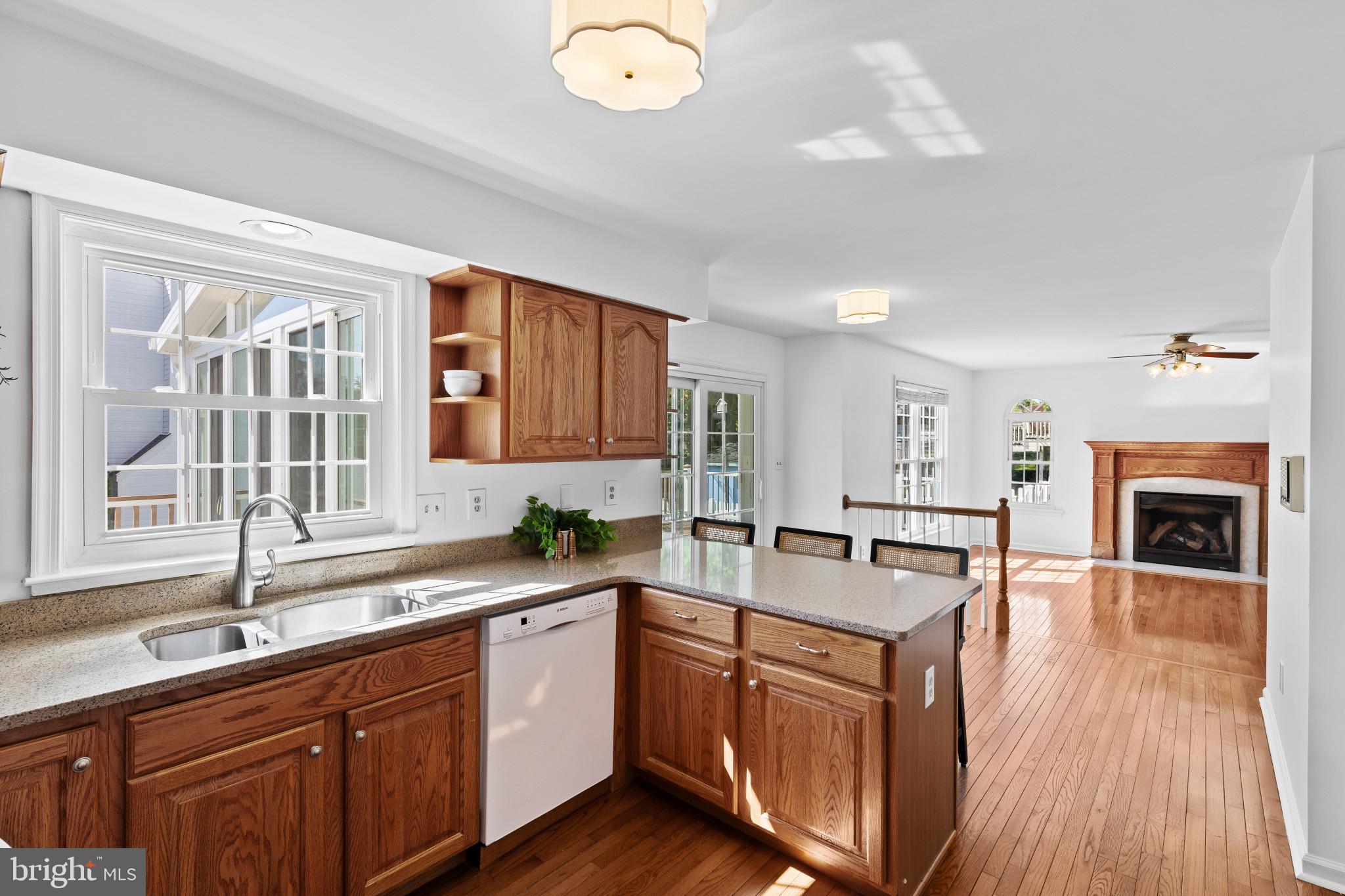 CARROLLTOWNE - Residential