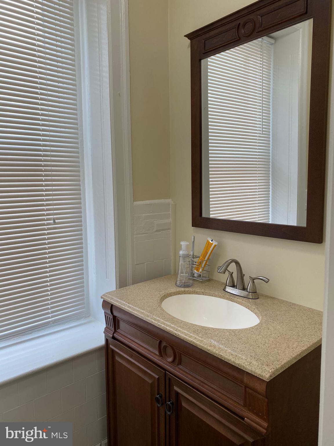 ROXBOROUGH - Residential Lease