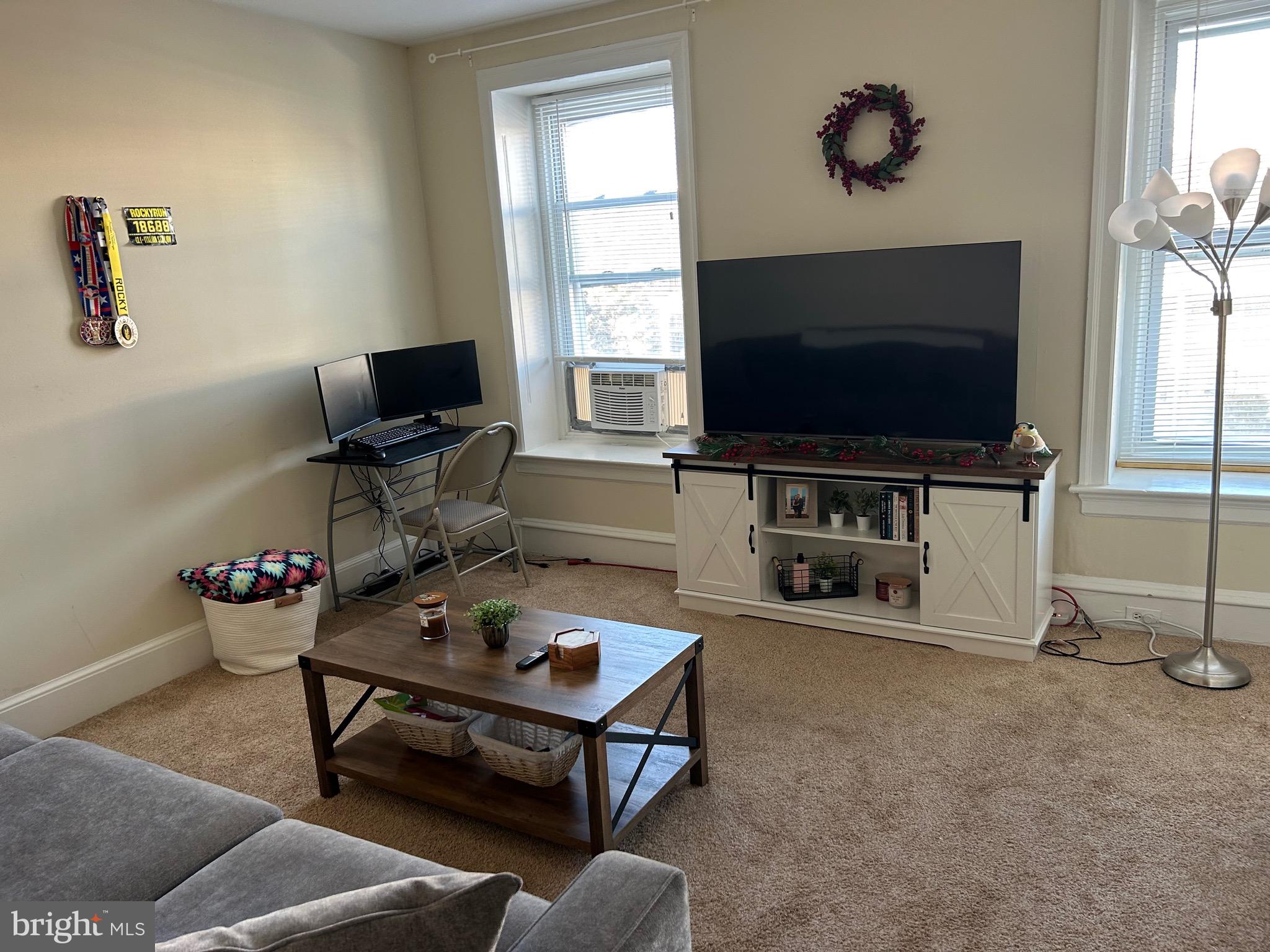 ROXBOROUGH - Residential Lease