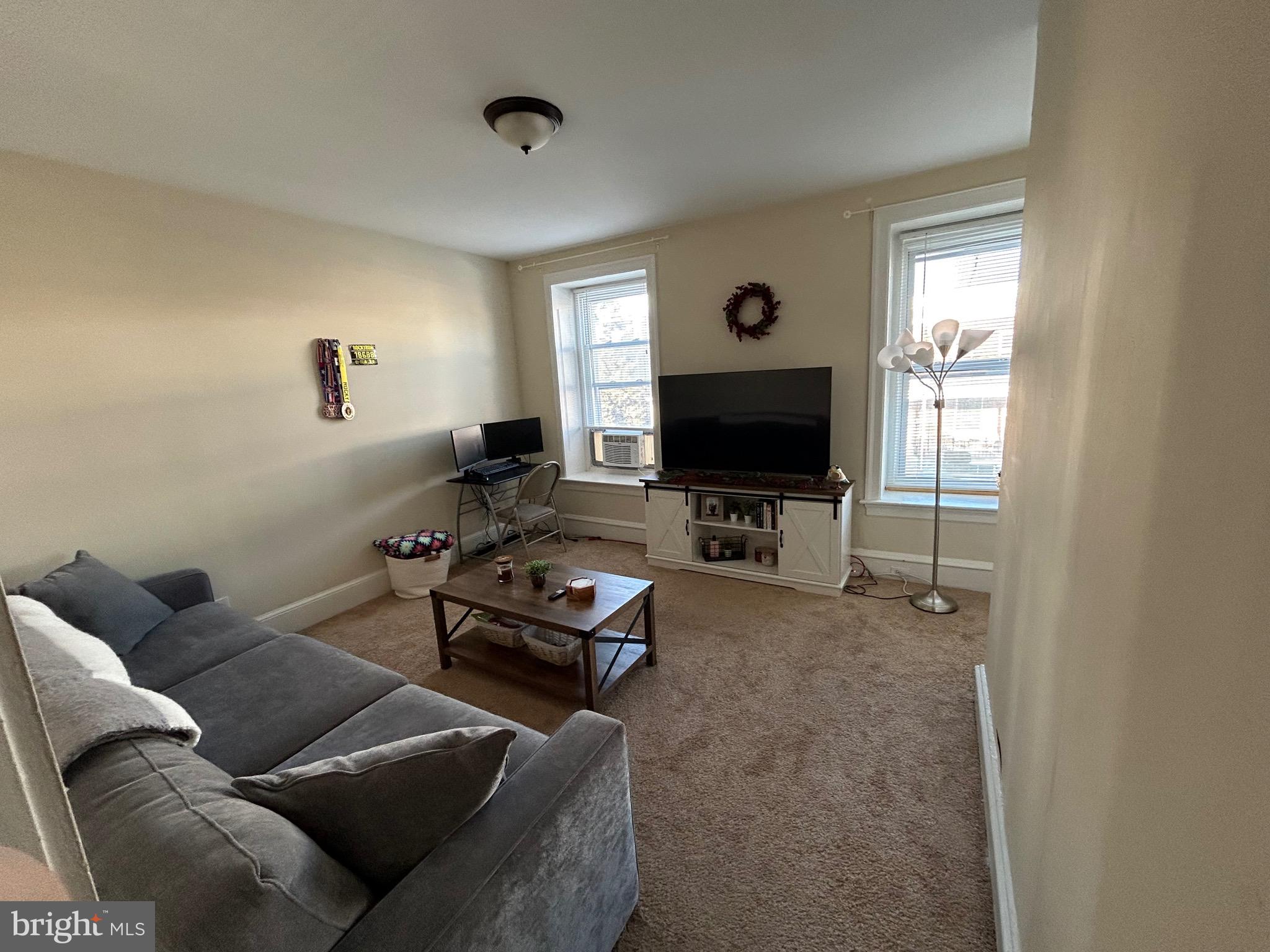 ROXBOROUGH - Residential Lease