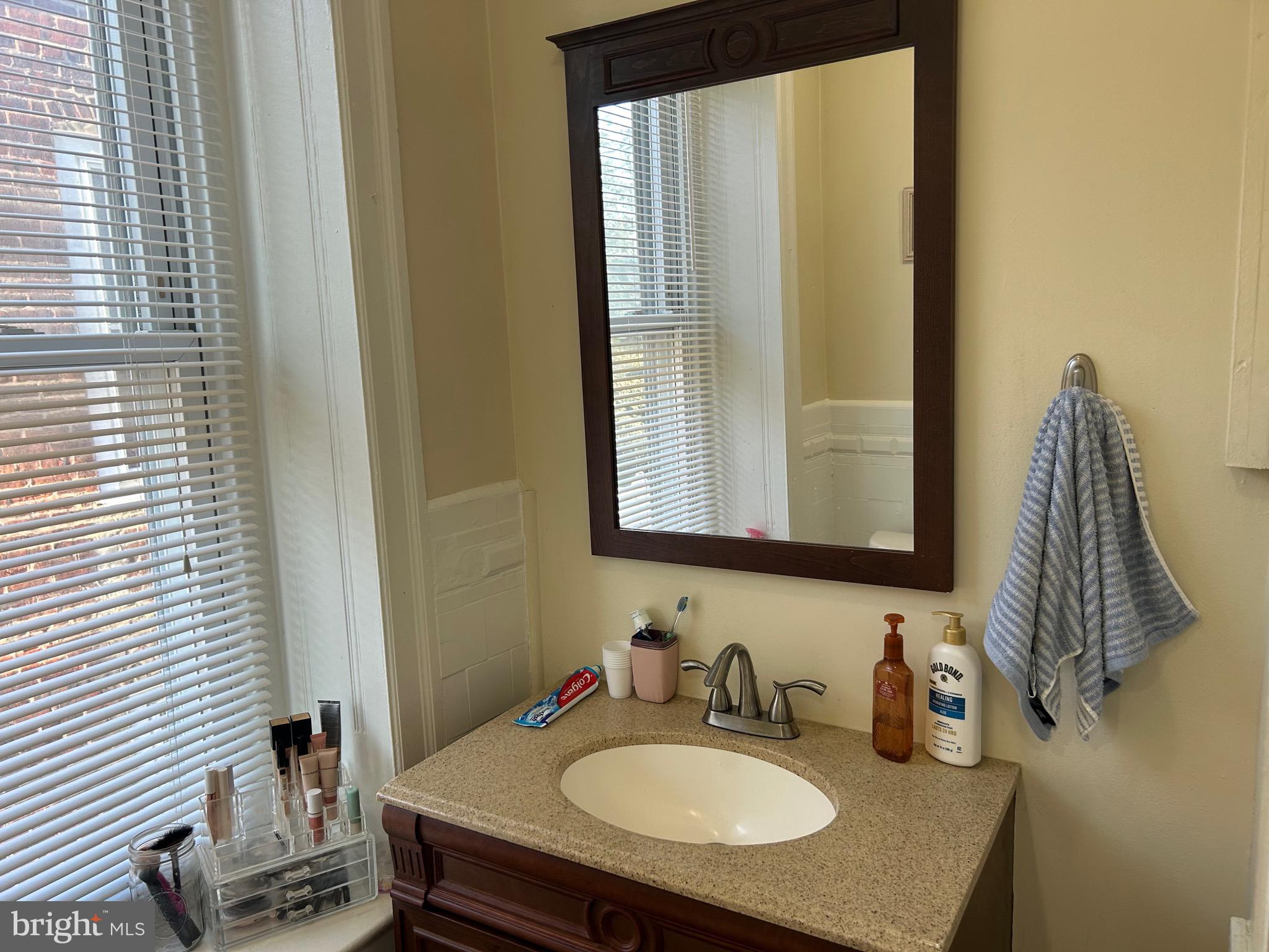 ROXBOROUGH - Residential Lease