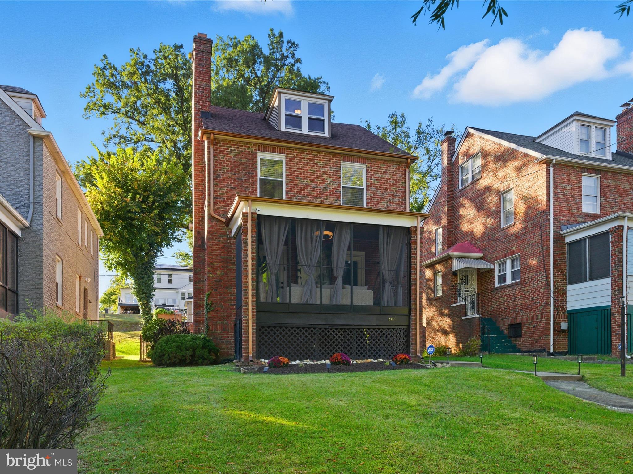 2717 BRANCH AVENUE SE