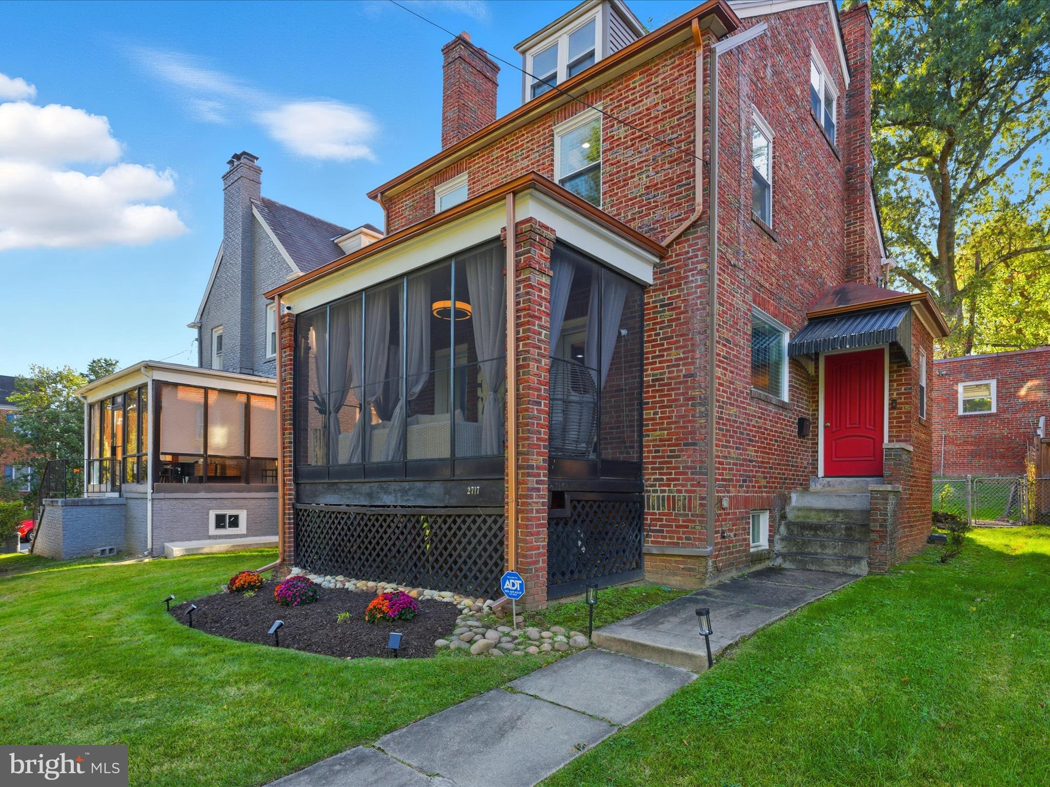 2717 BRANCH AVENUE SE