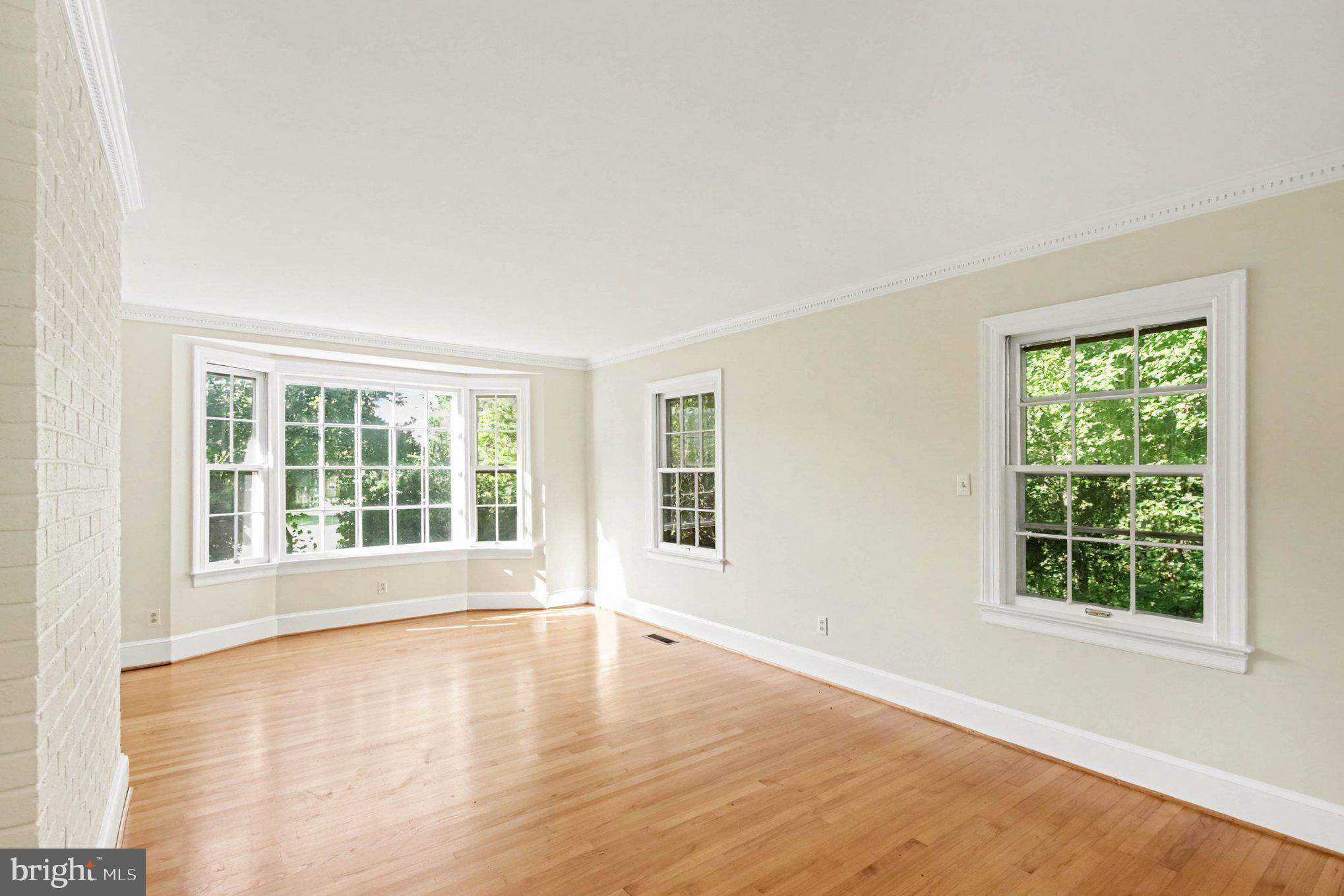 4145 WOODSIDE DRIVE