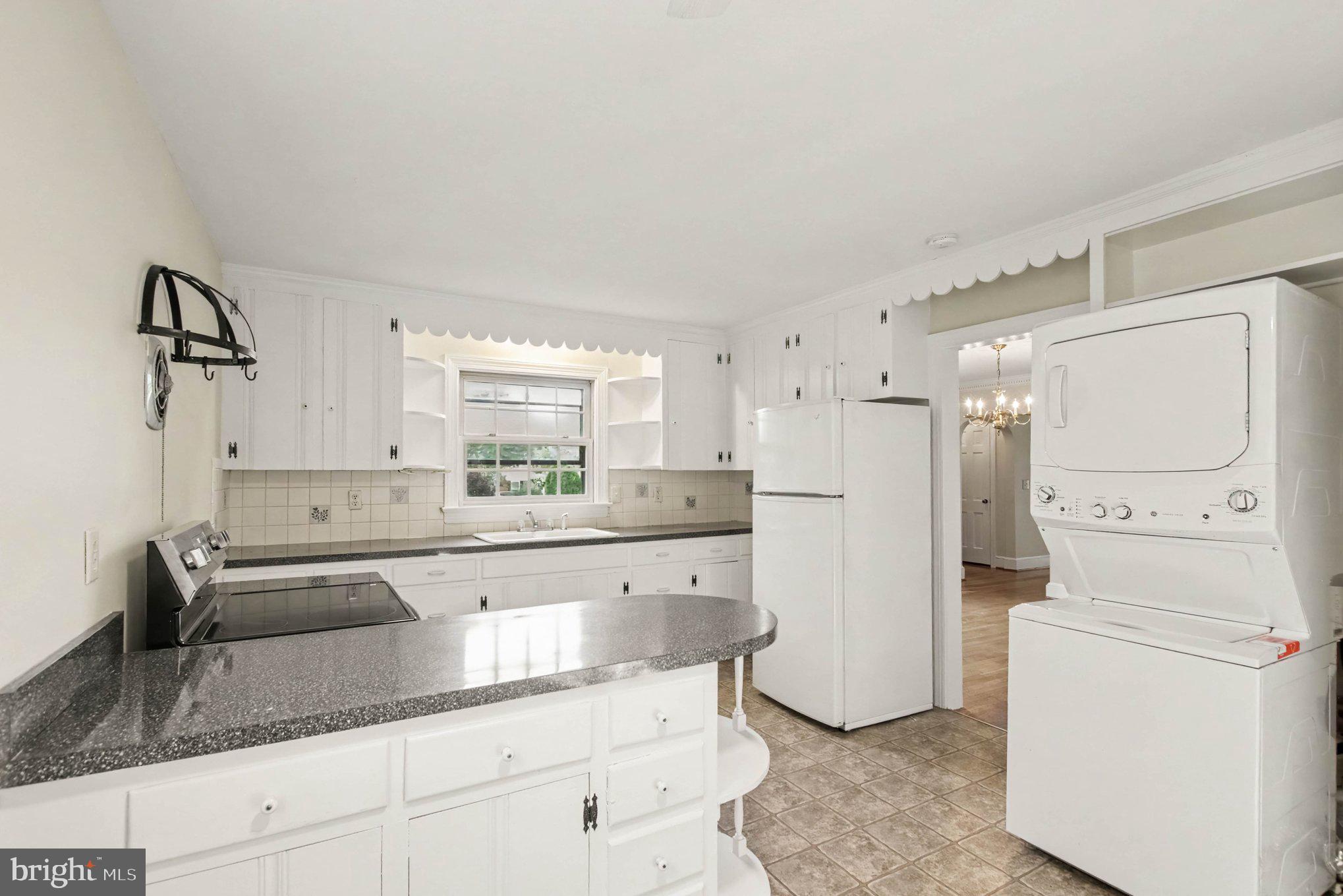 4145 WOODSIDE DRIVE