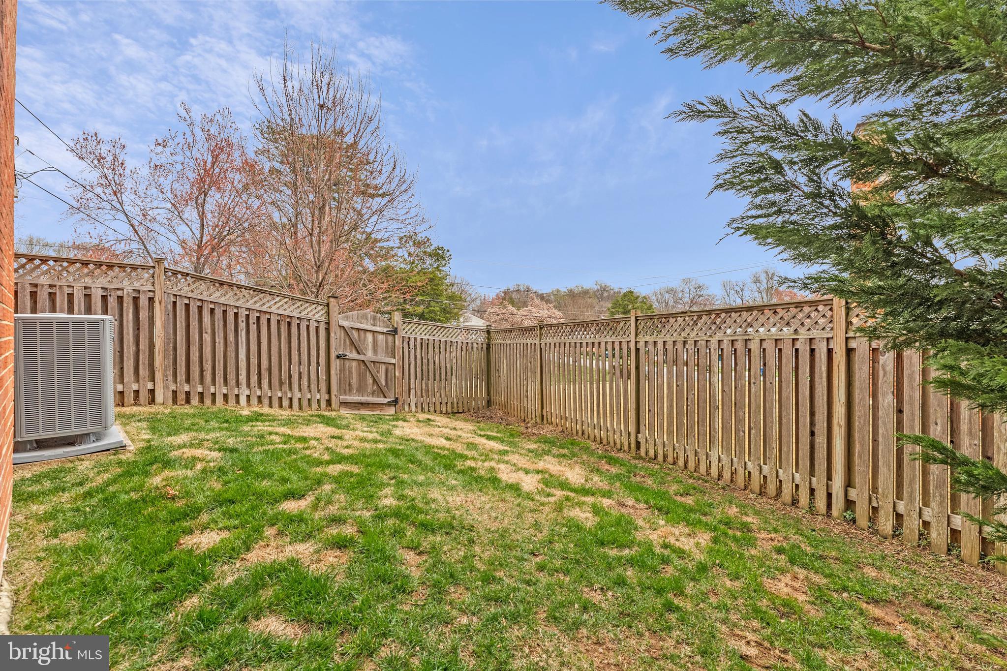 CAMELOT - Residential