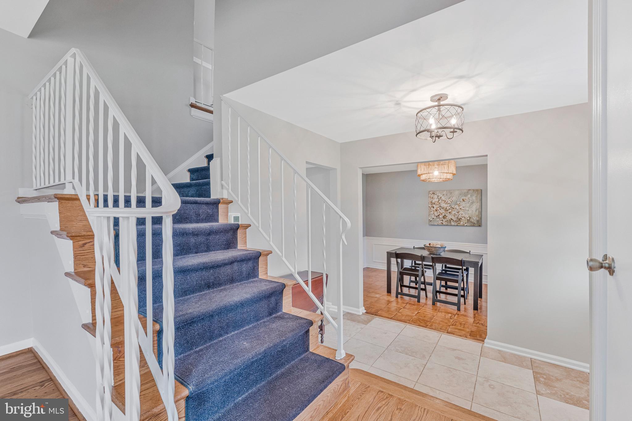 CAMELOT - Residential