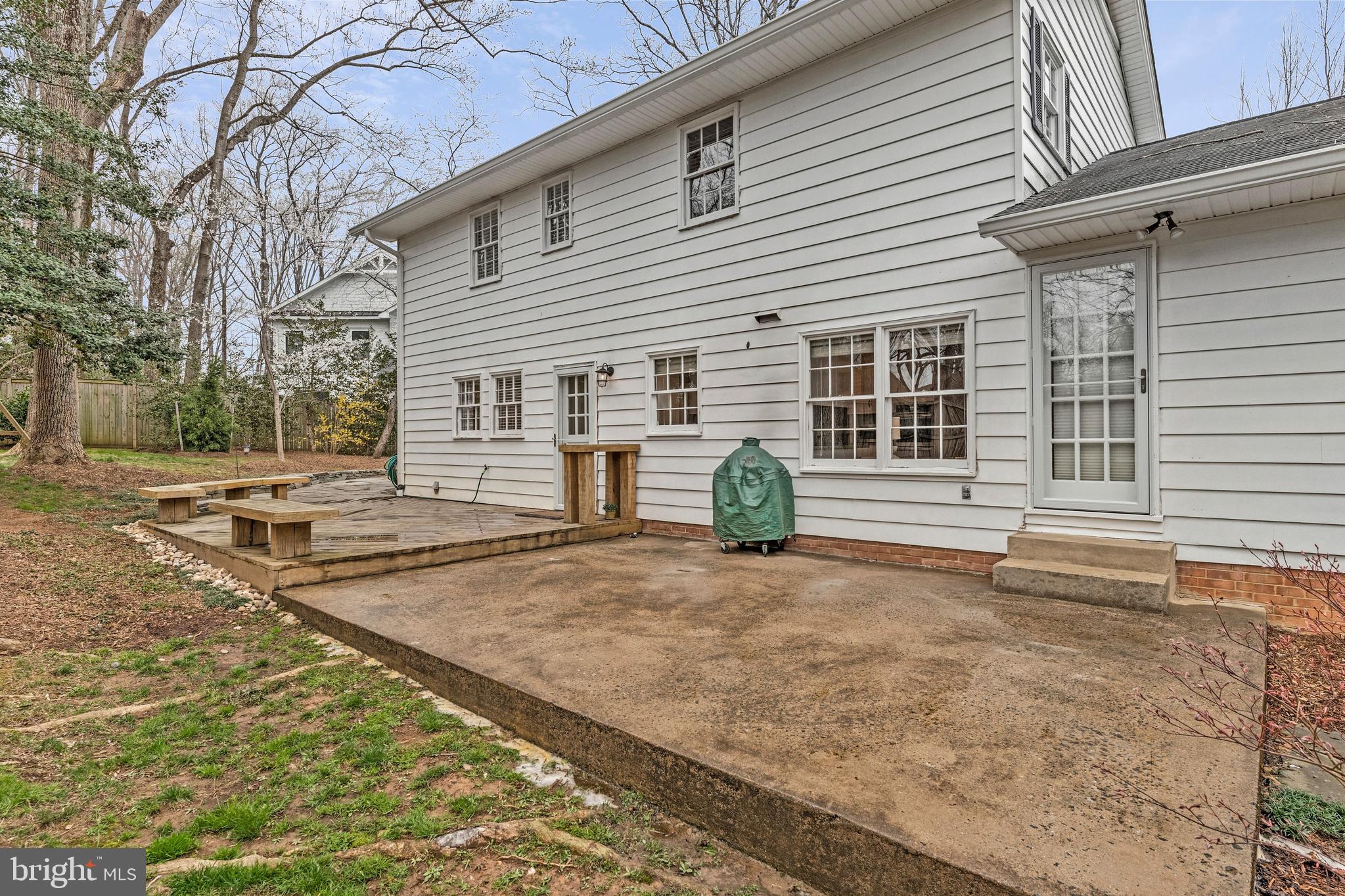 CAMELOT - Residential