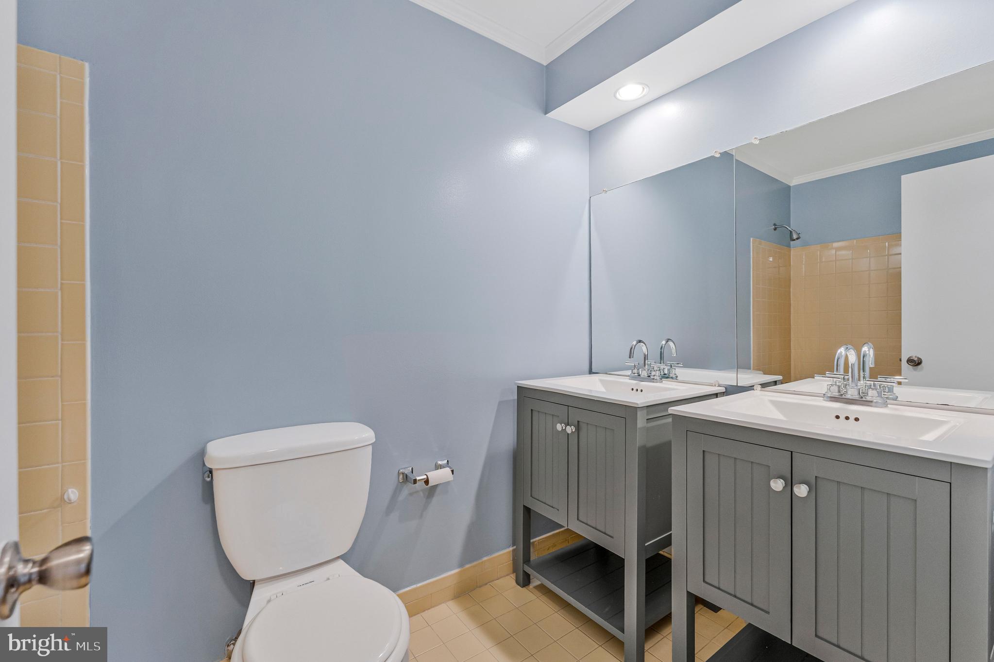 CAMELOT - Residential