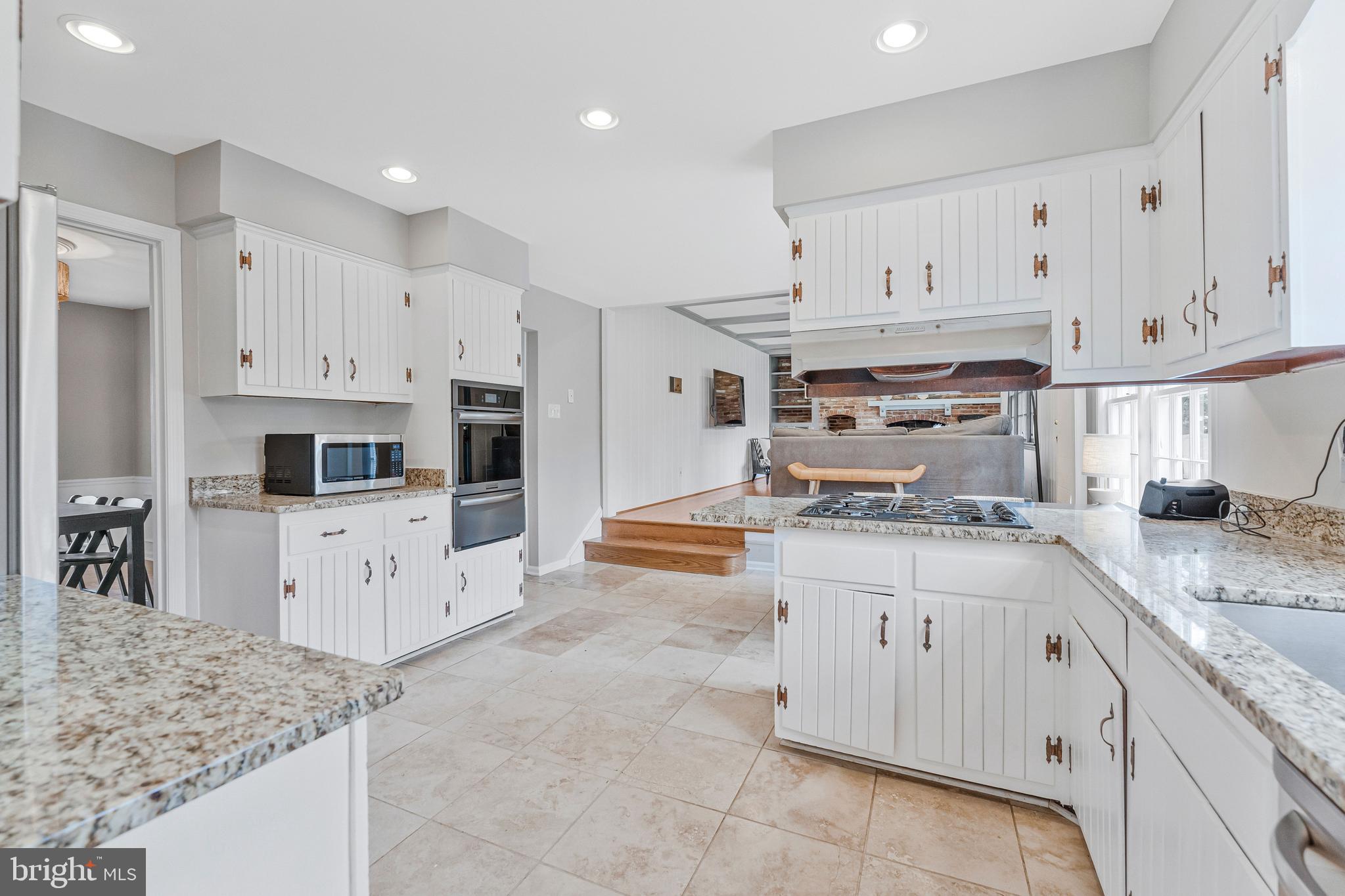 CAMELOT - Residential