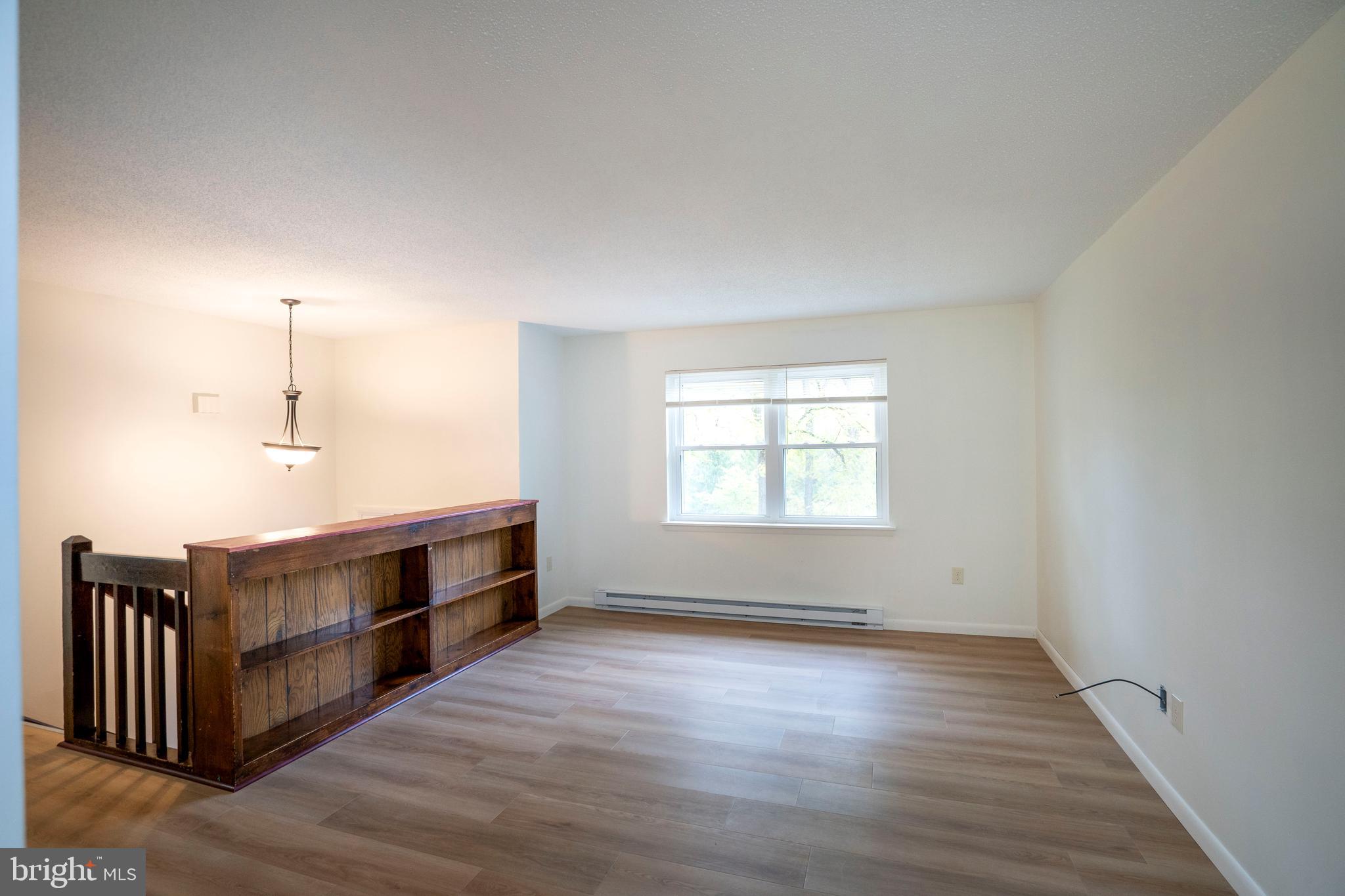 1001 & 1003 ELLMAN LANE