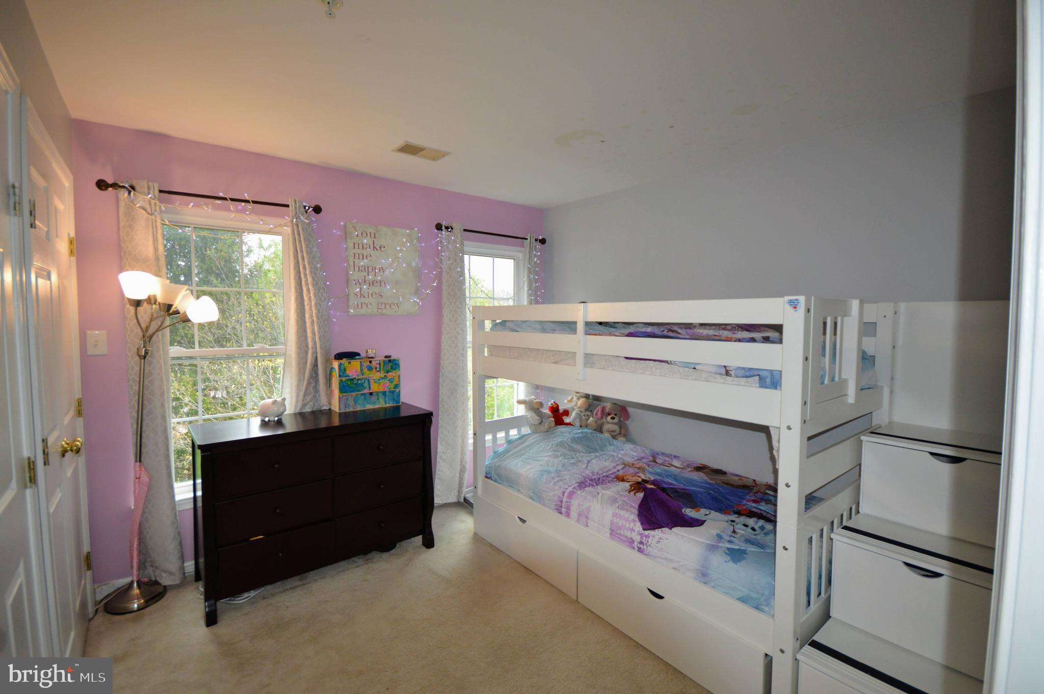 SENECA KNOLLS CODM - Residential Lease