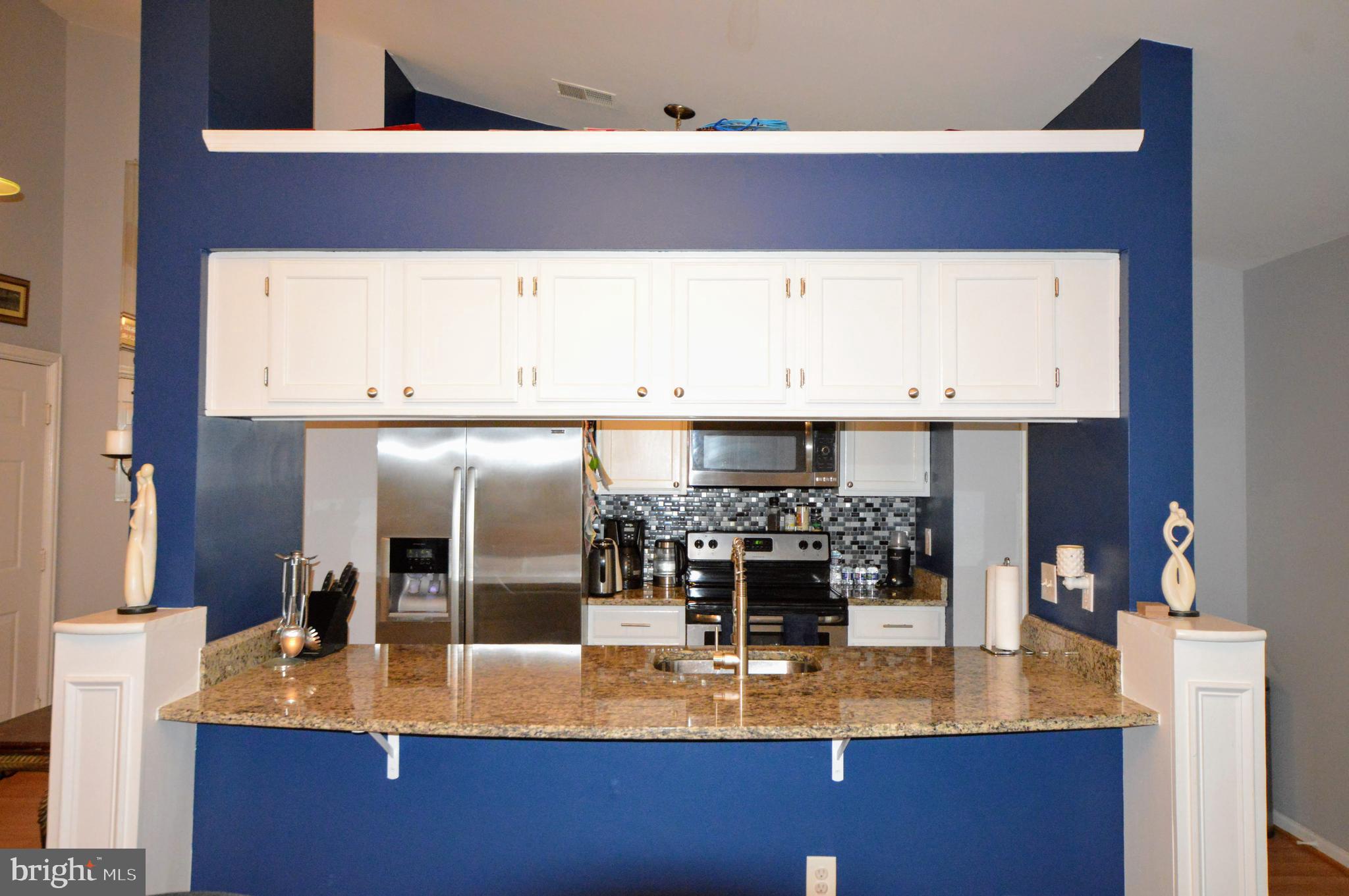 SENECA KNOLLS CODM - Residential Lease