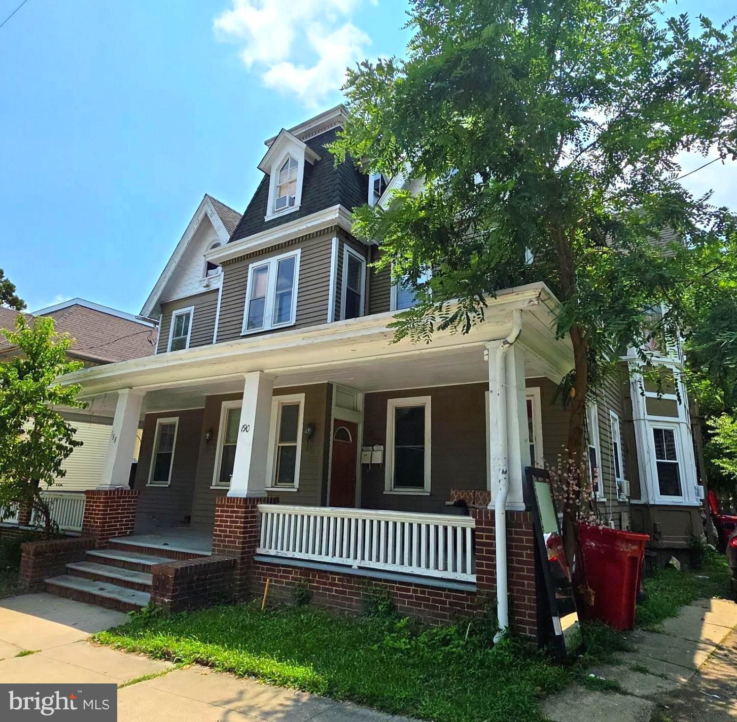 188 W COMMERCE STREET 190
