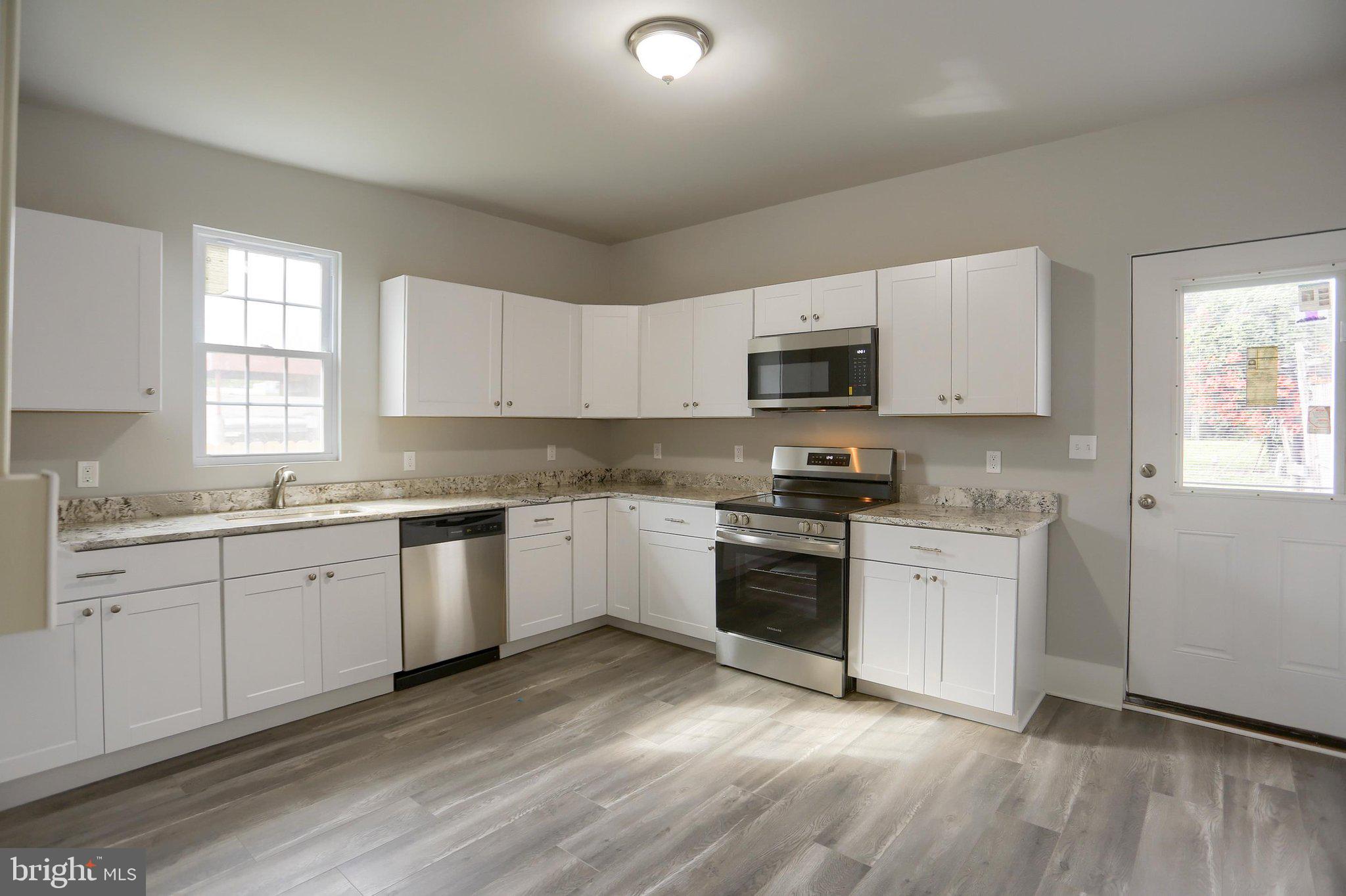 610 W MAIN STREET