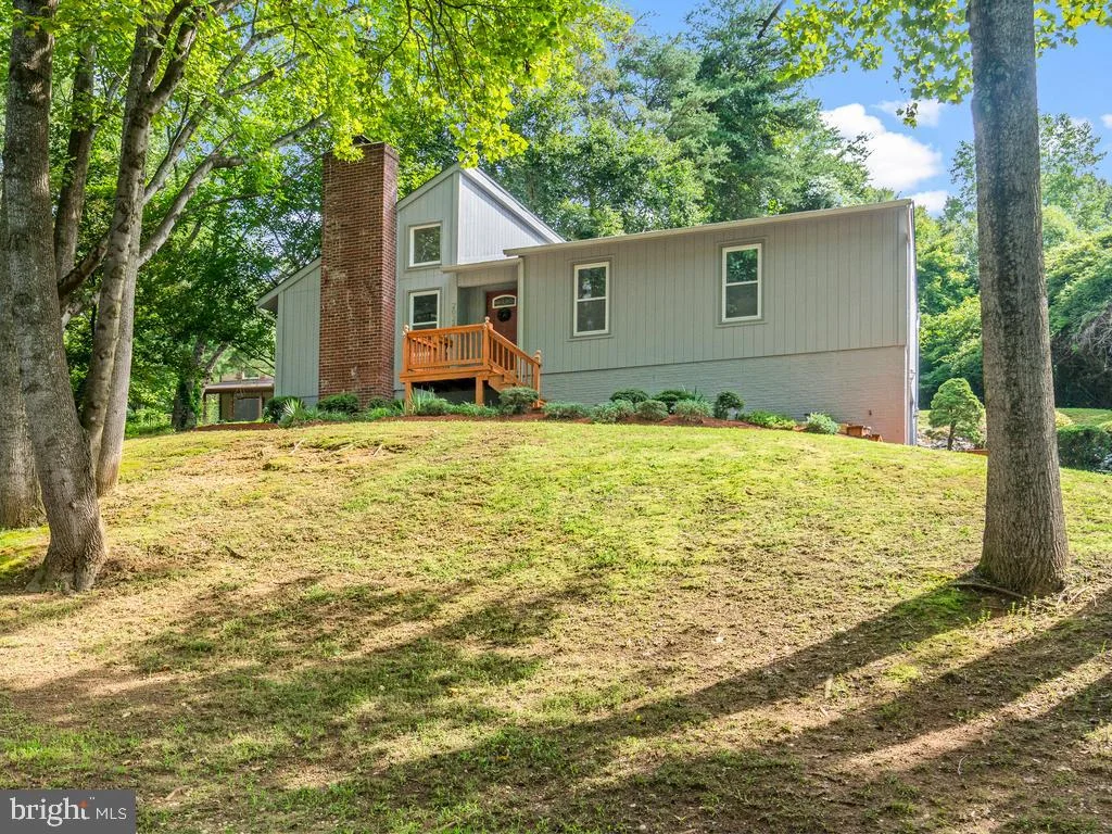 2024 Stateroom Drive, Stafford, VA 22554