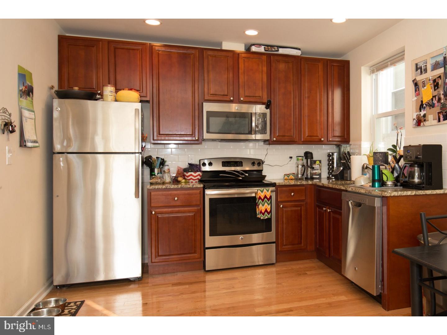 QUEEN VILLAGE - Residential Income