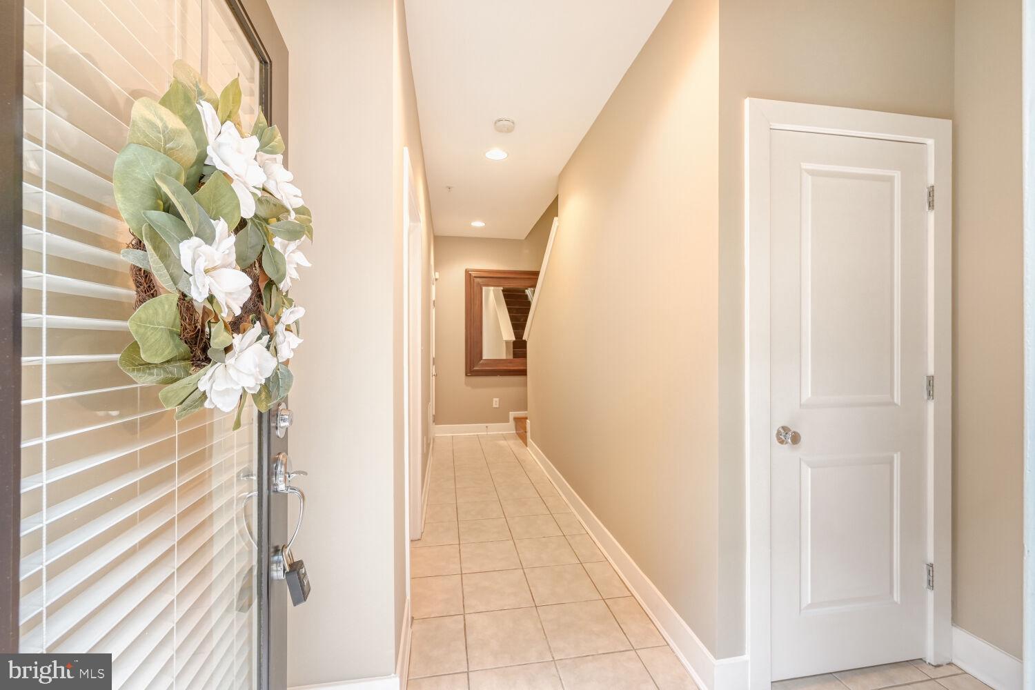 LOMBARD COURT - Residential