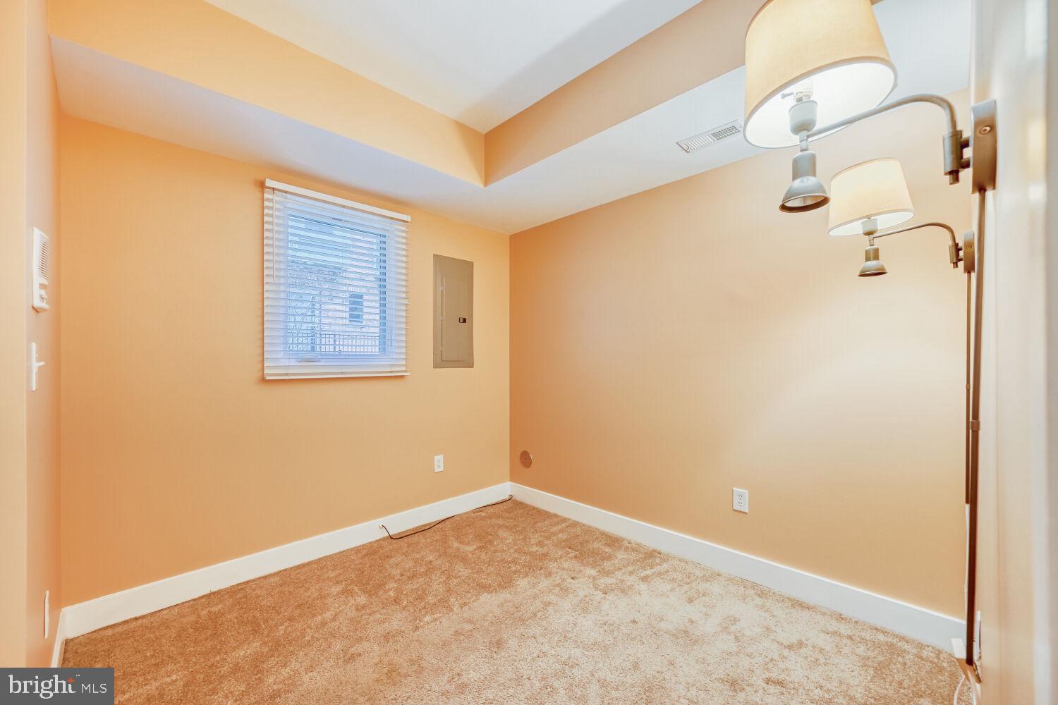 LOMBARD COURT - Residential