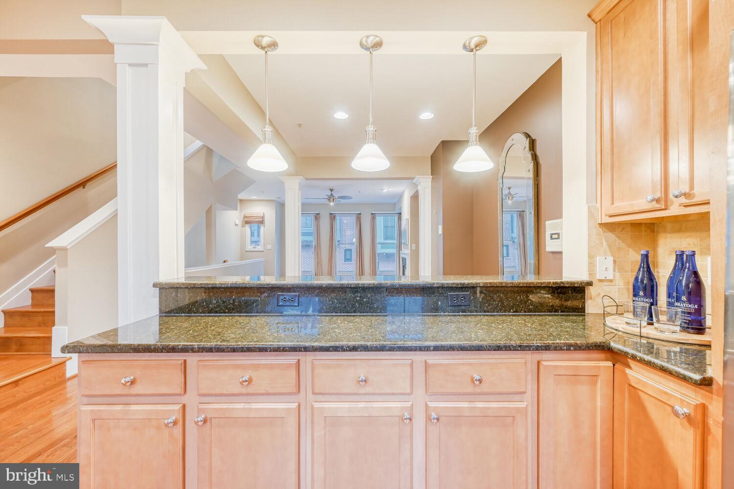 LOMBARD COURT - Residential