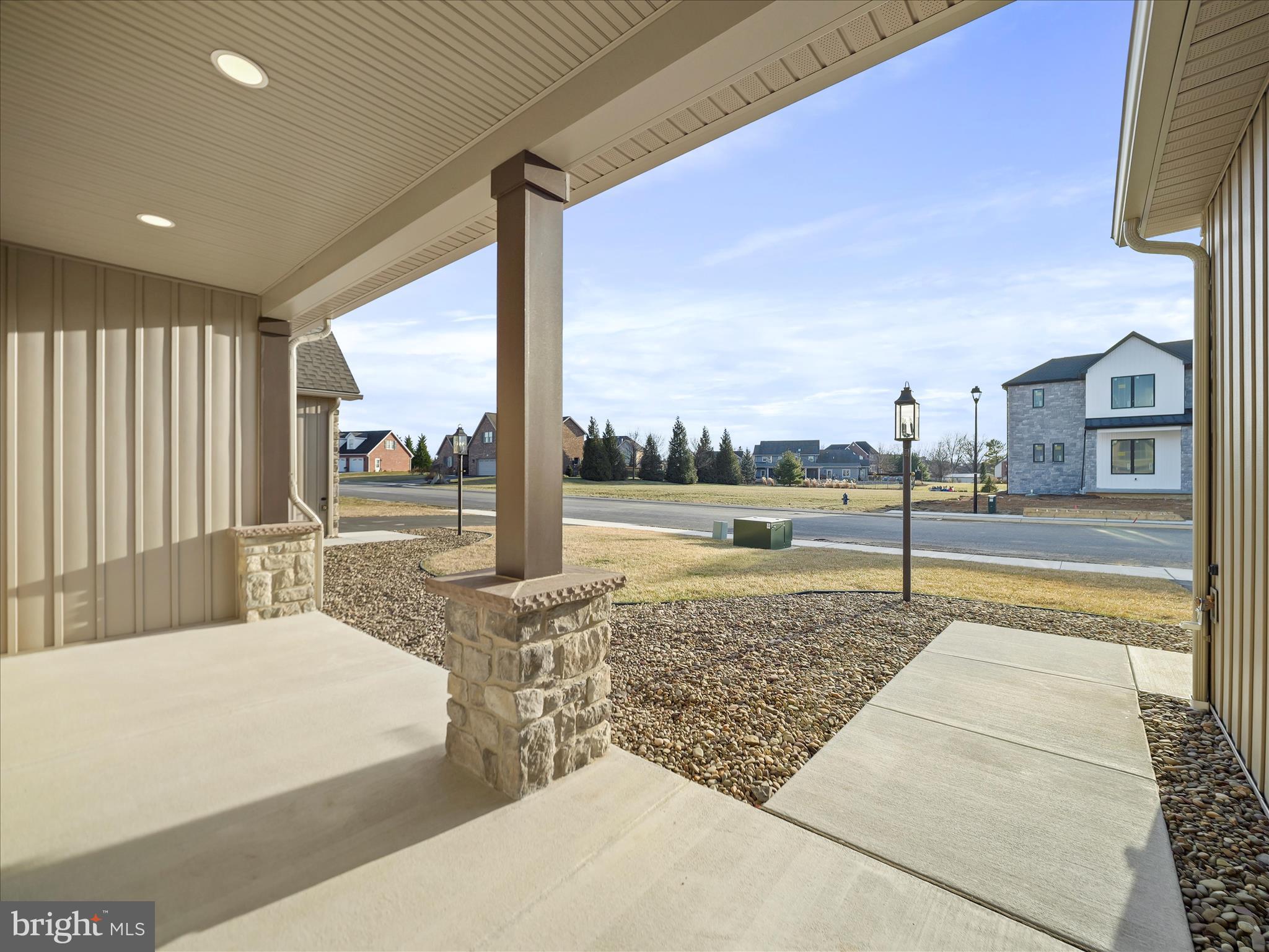 MEADOWBROOK - Residential