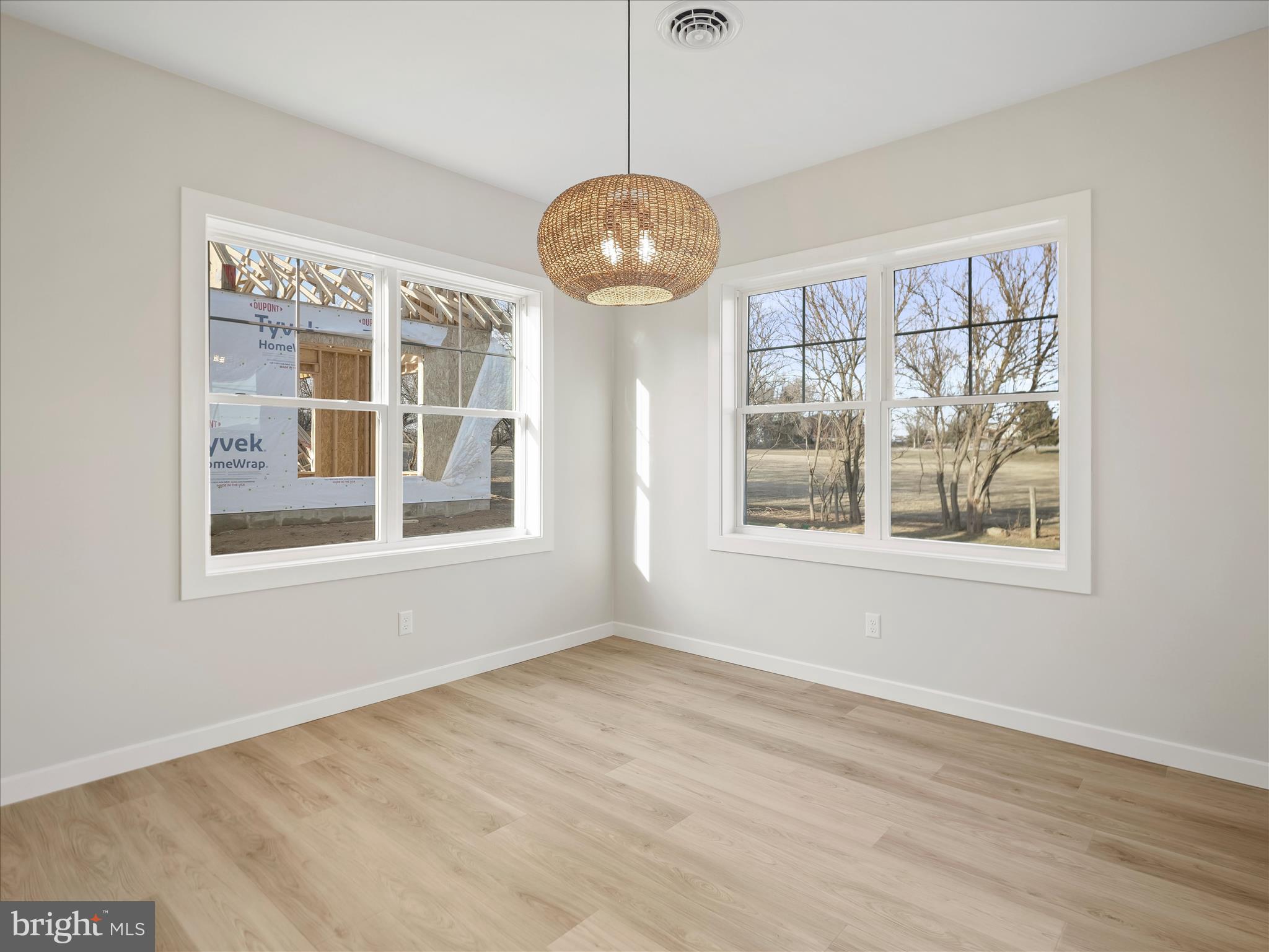 MEADOWBROOK - Residential