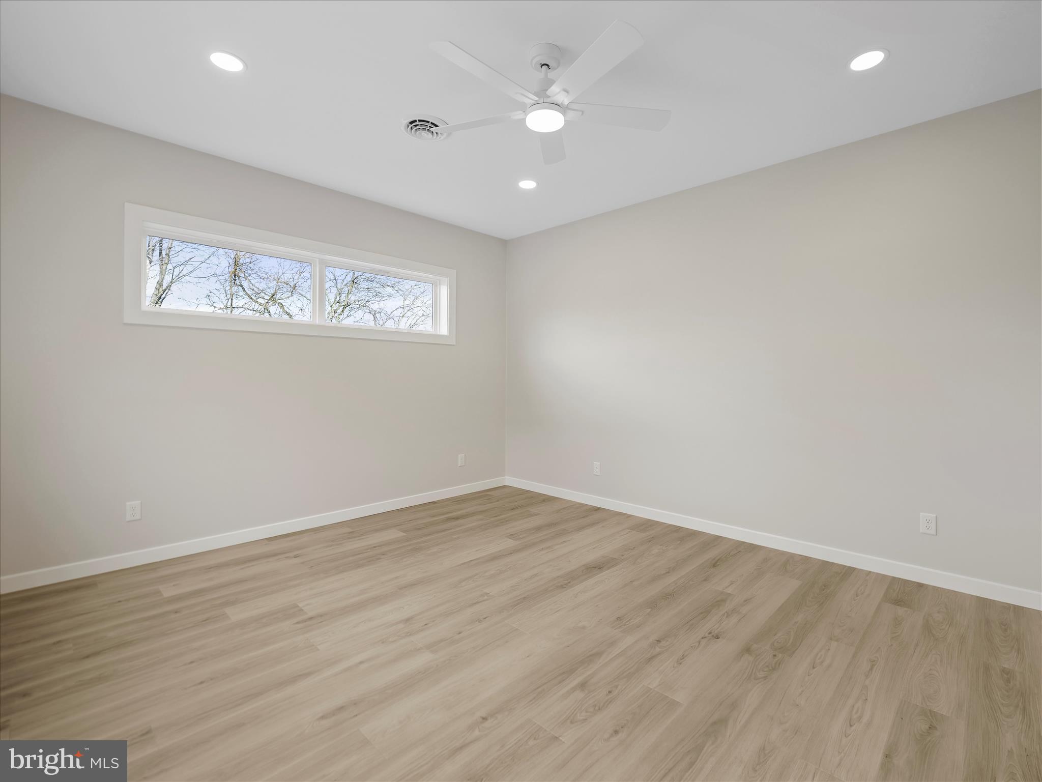 MEADOWBROOK - Residential