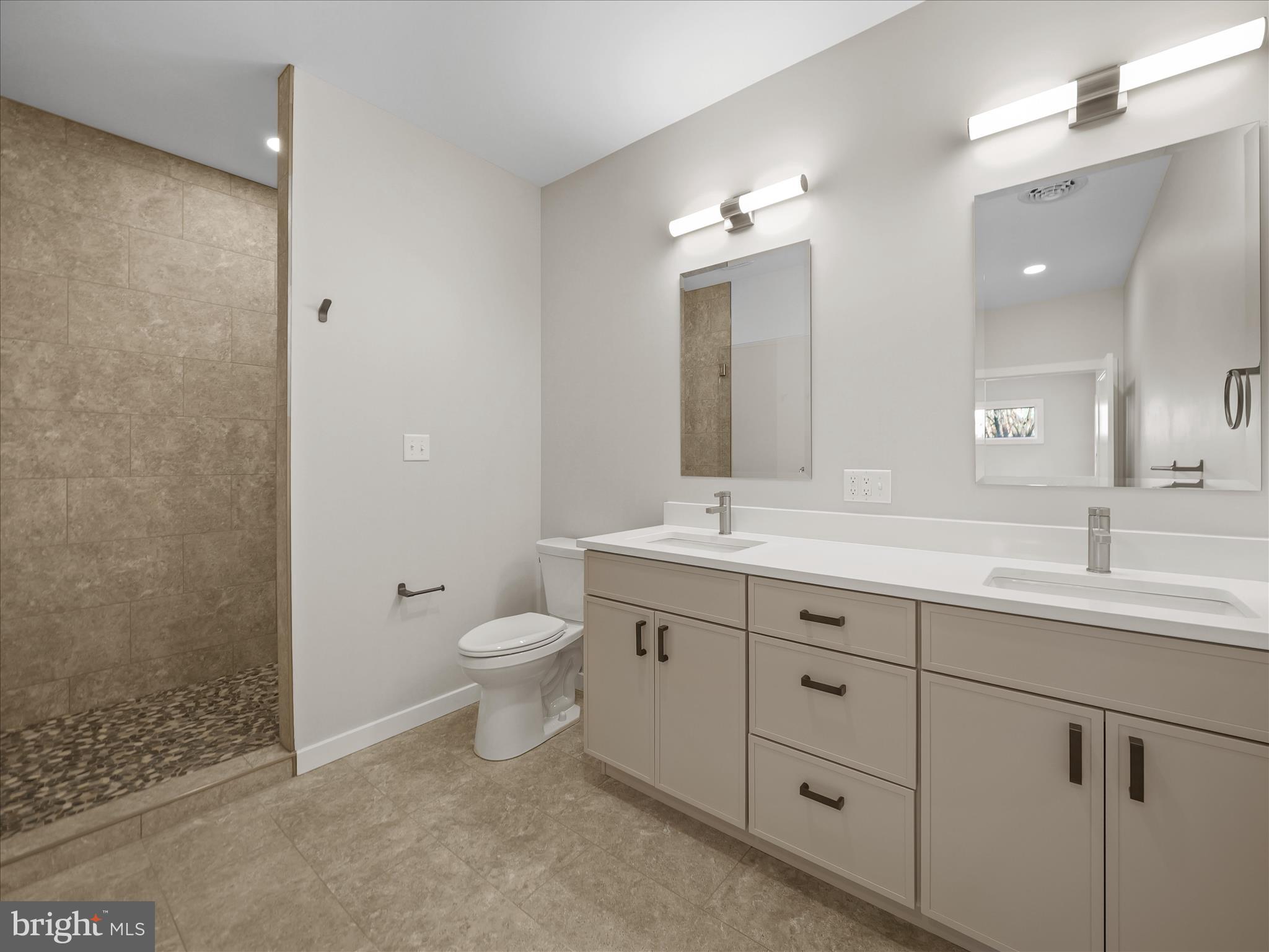 MEADOWBROOK - Residential