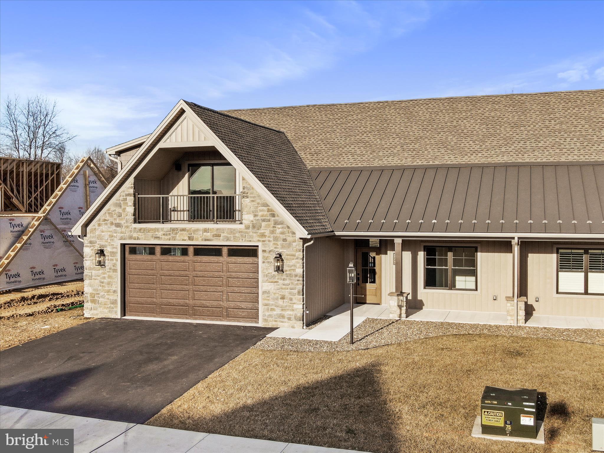 MEADOWBROOK - Residential