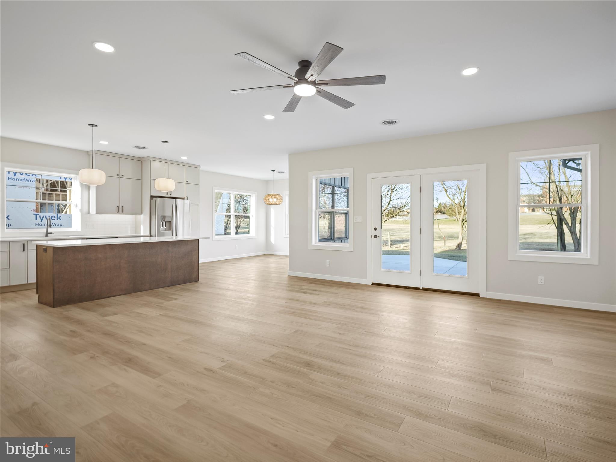 MEADOWBROOK - Residential