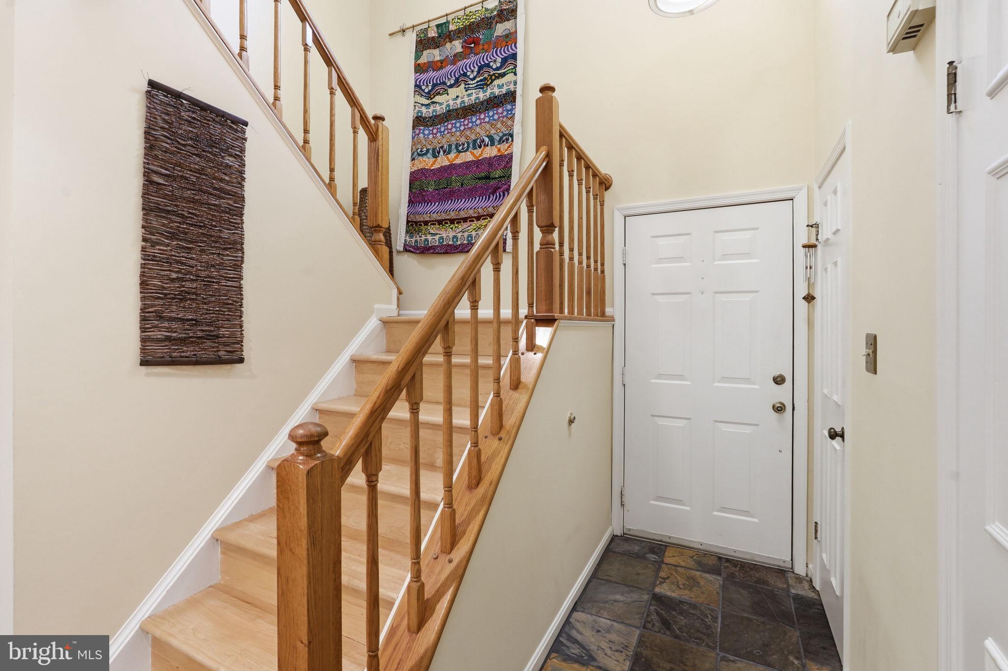 6086 HEATHERWOOD DRIVE