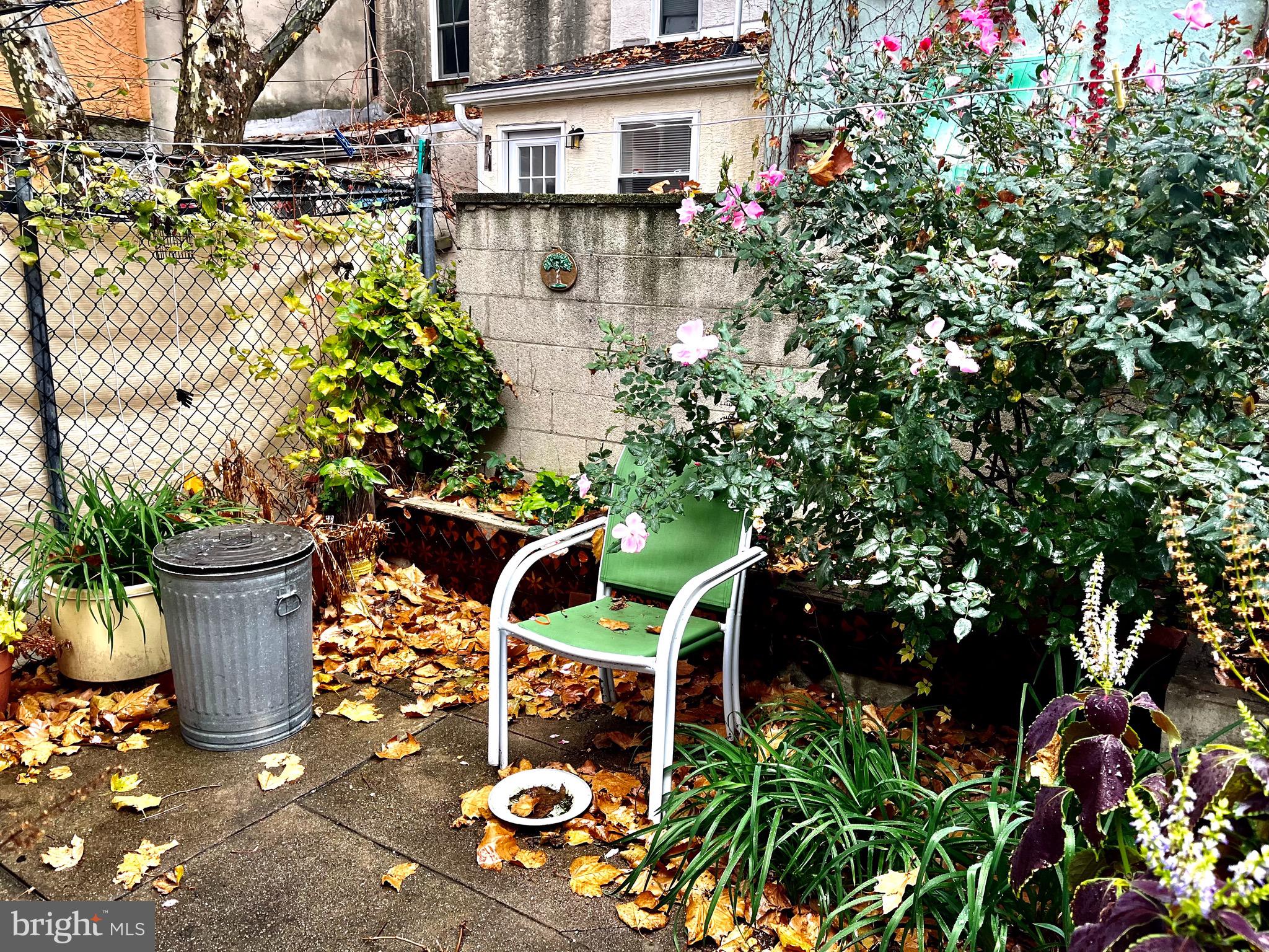 DICKINSON NARROWS - Residential