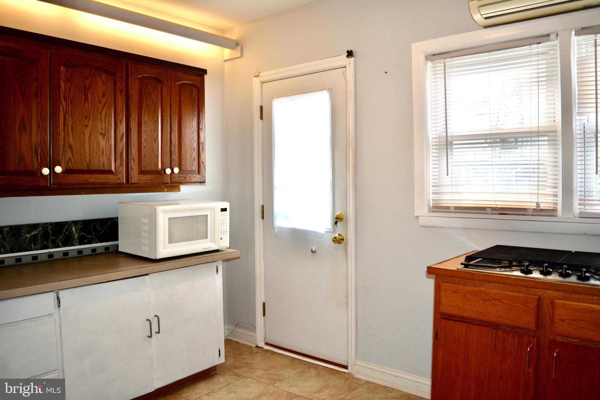 DICKINSON NARROWS - Residential